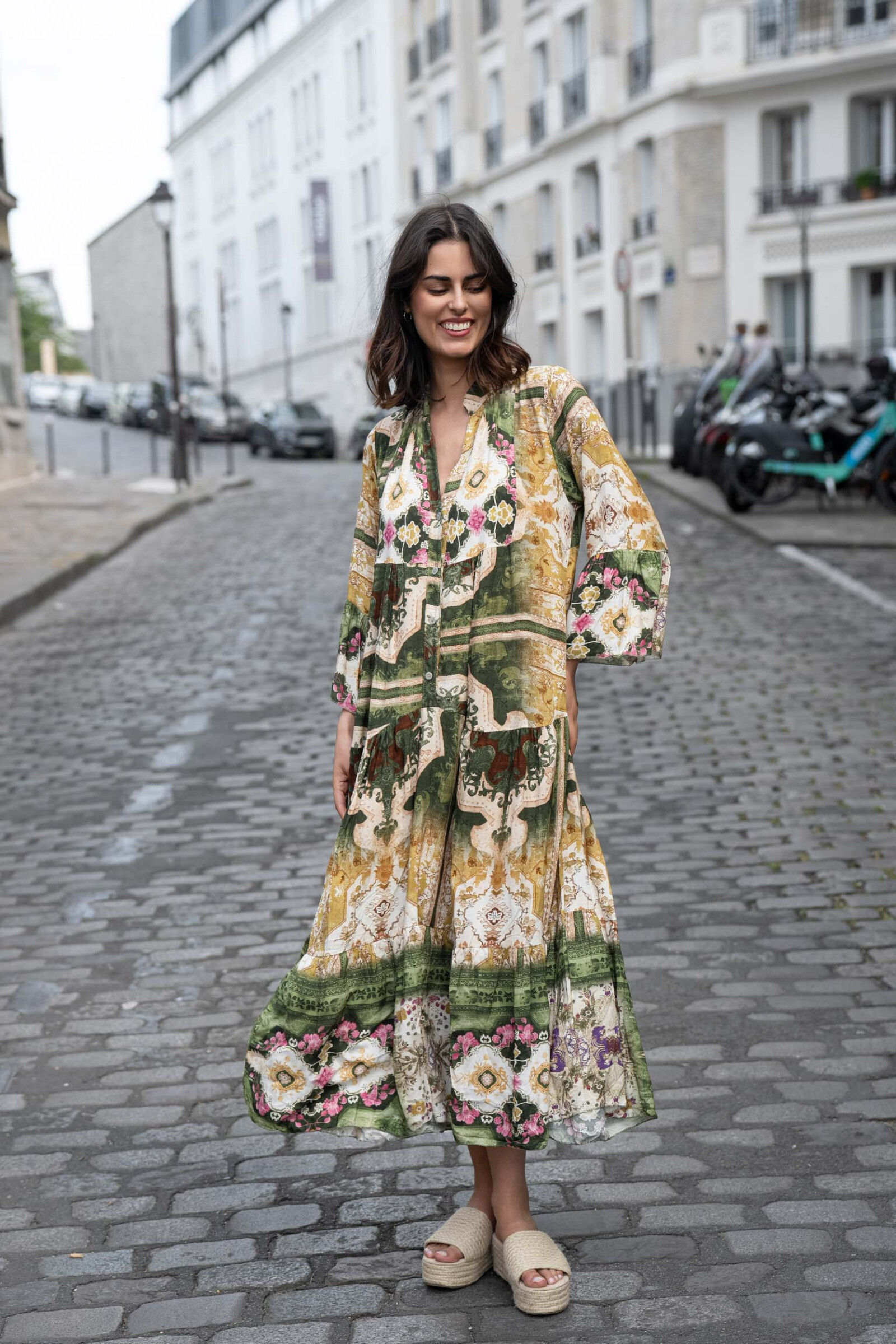 Grossiste Happy Look - Longue Robe à Volants en Viscose Imprimée Fleurie