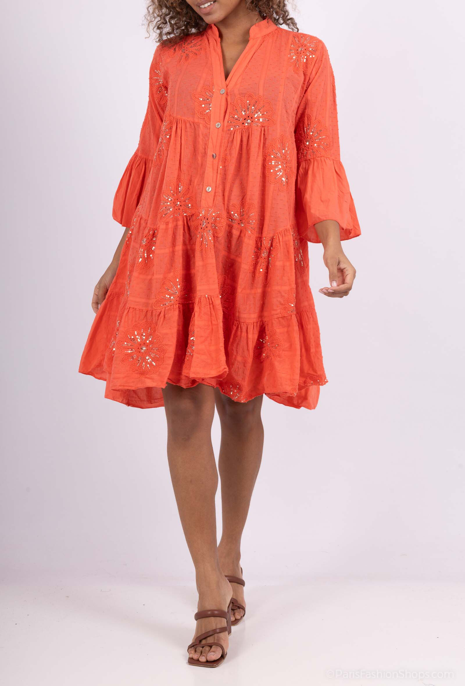 Grossiste Happy Look - Robe mi-longue en voile de coton brodé avec sequins
