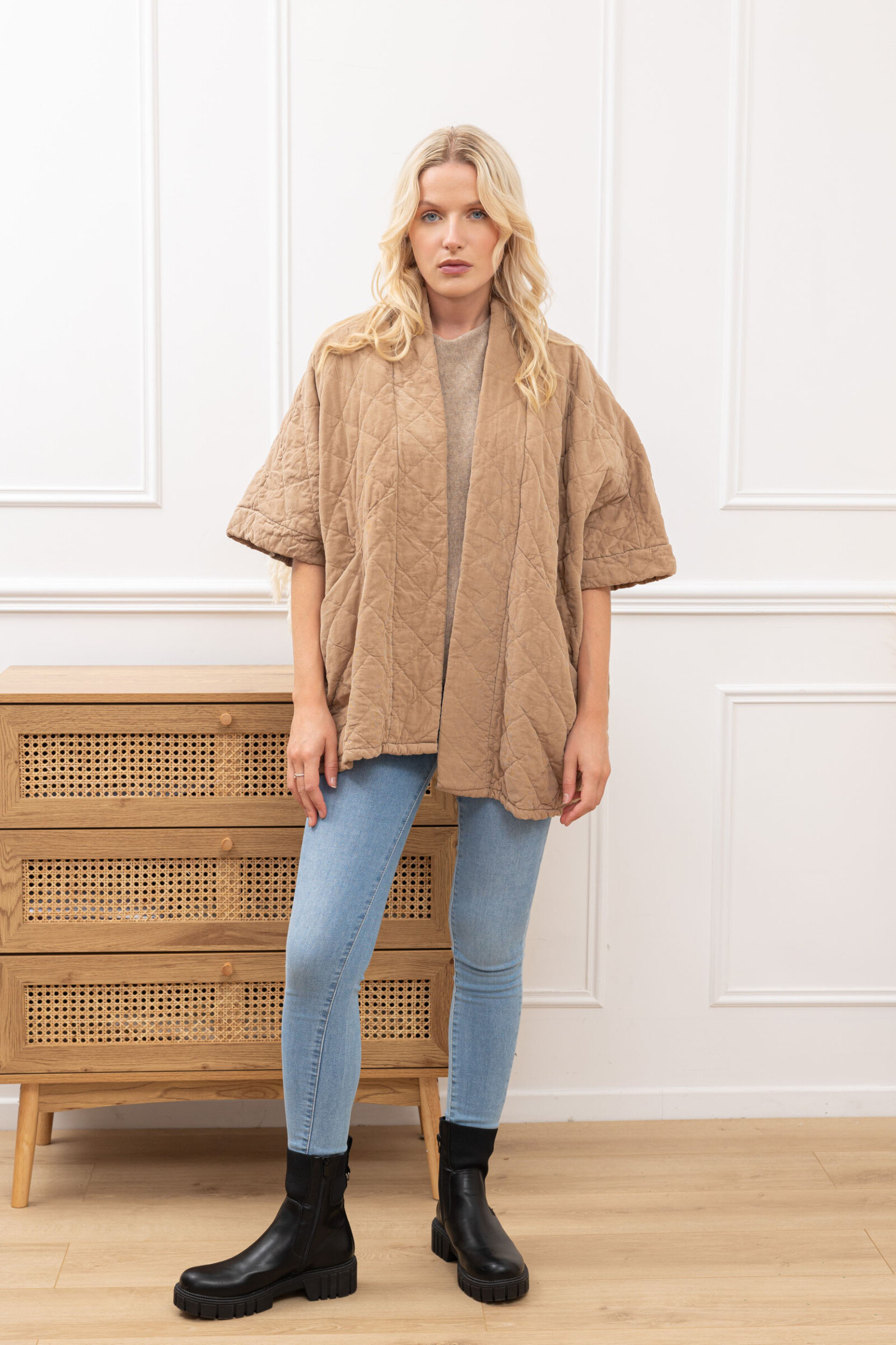 Grossista Happy Look - Giacca oversize in velluto a coste trapuntato