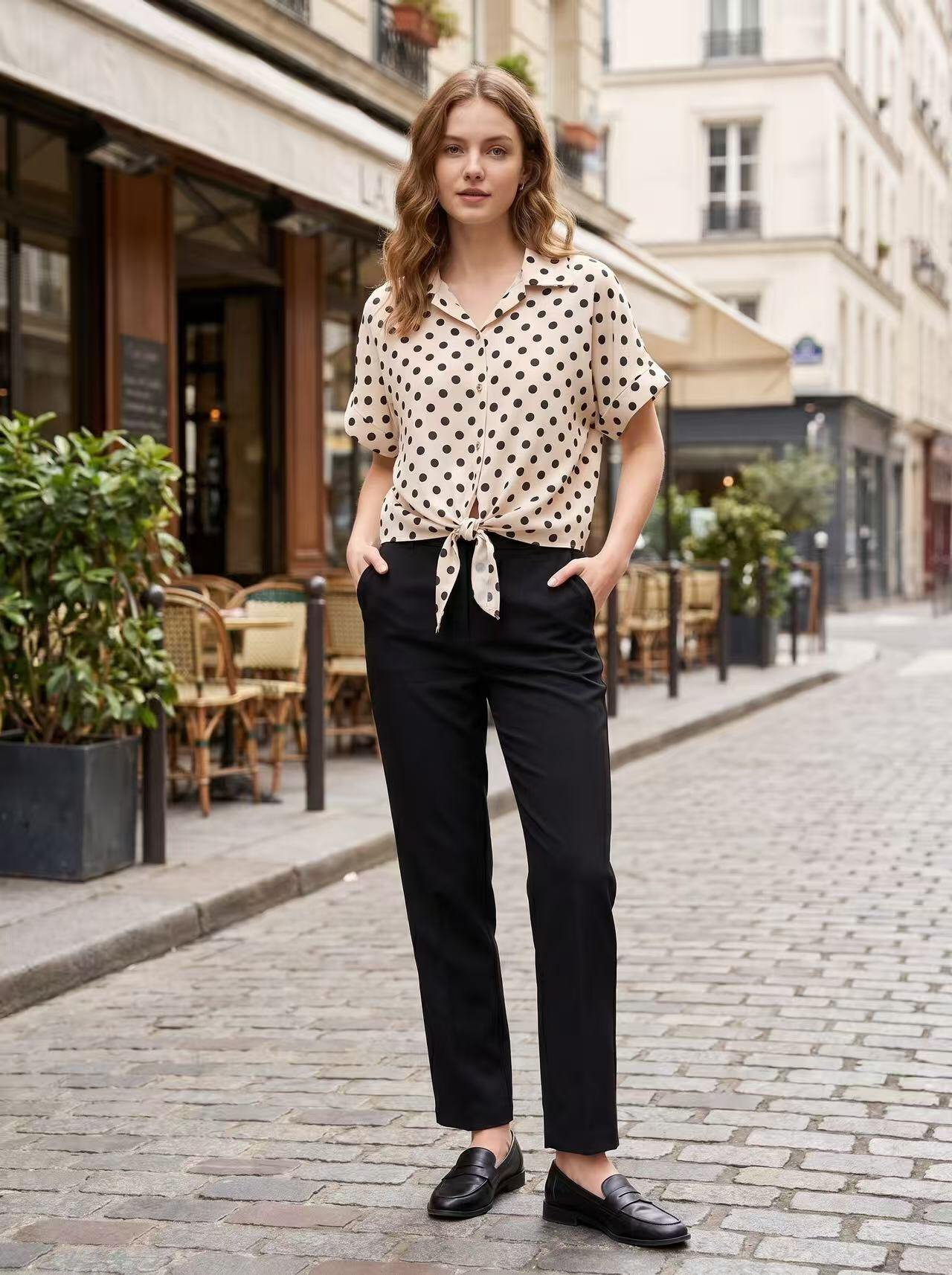Grossiste HD DIFFUSION - Chemise Nouée Pois Élégance