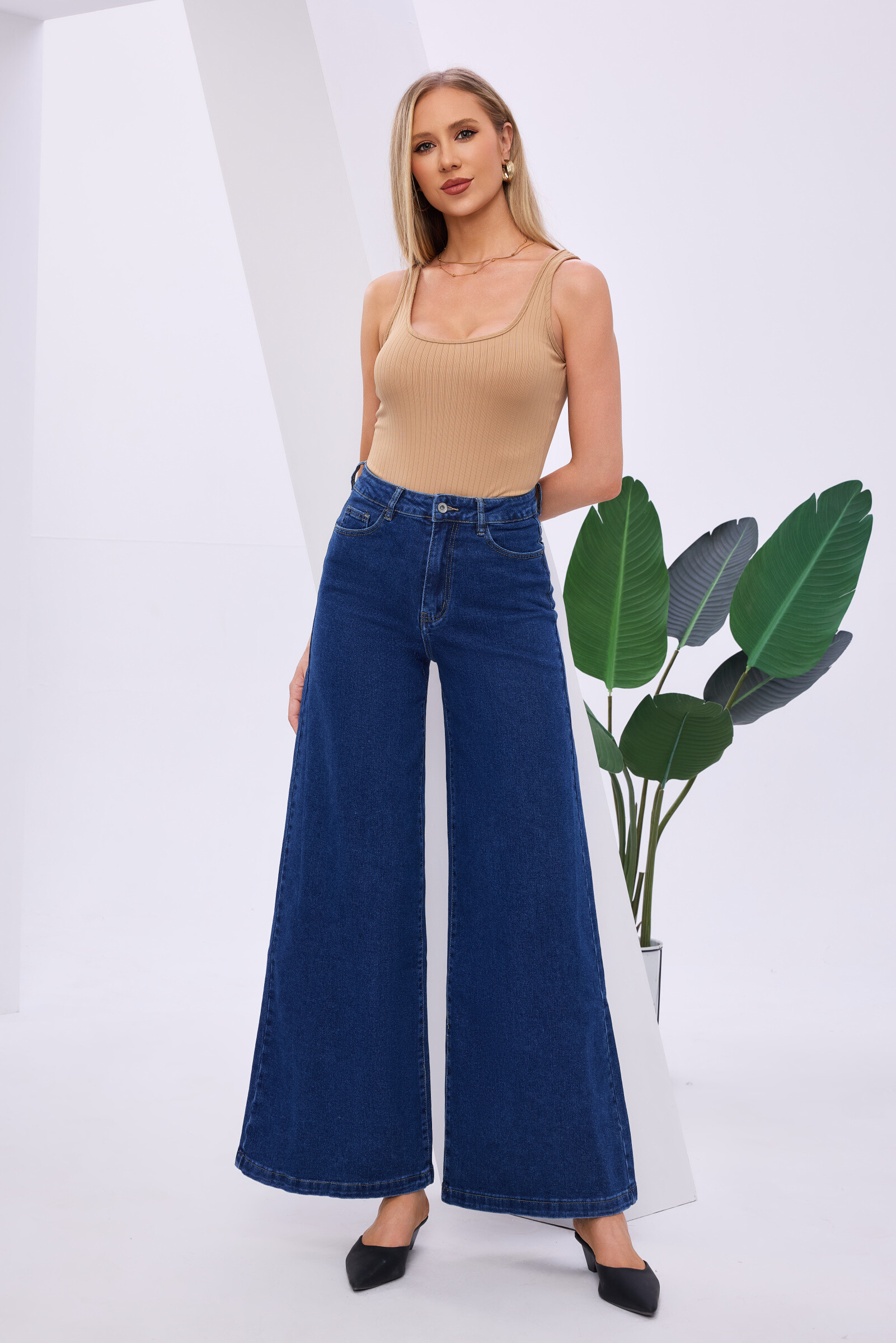 Wholesaler HELLO MISS - Straight, extra wide jeans with a vintage wash