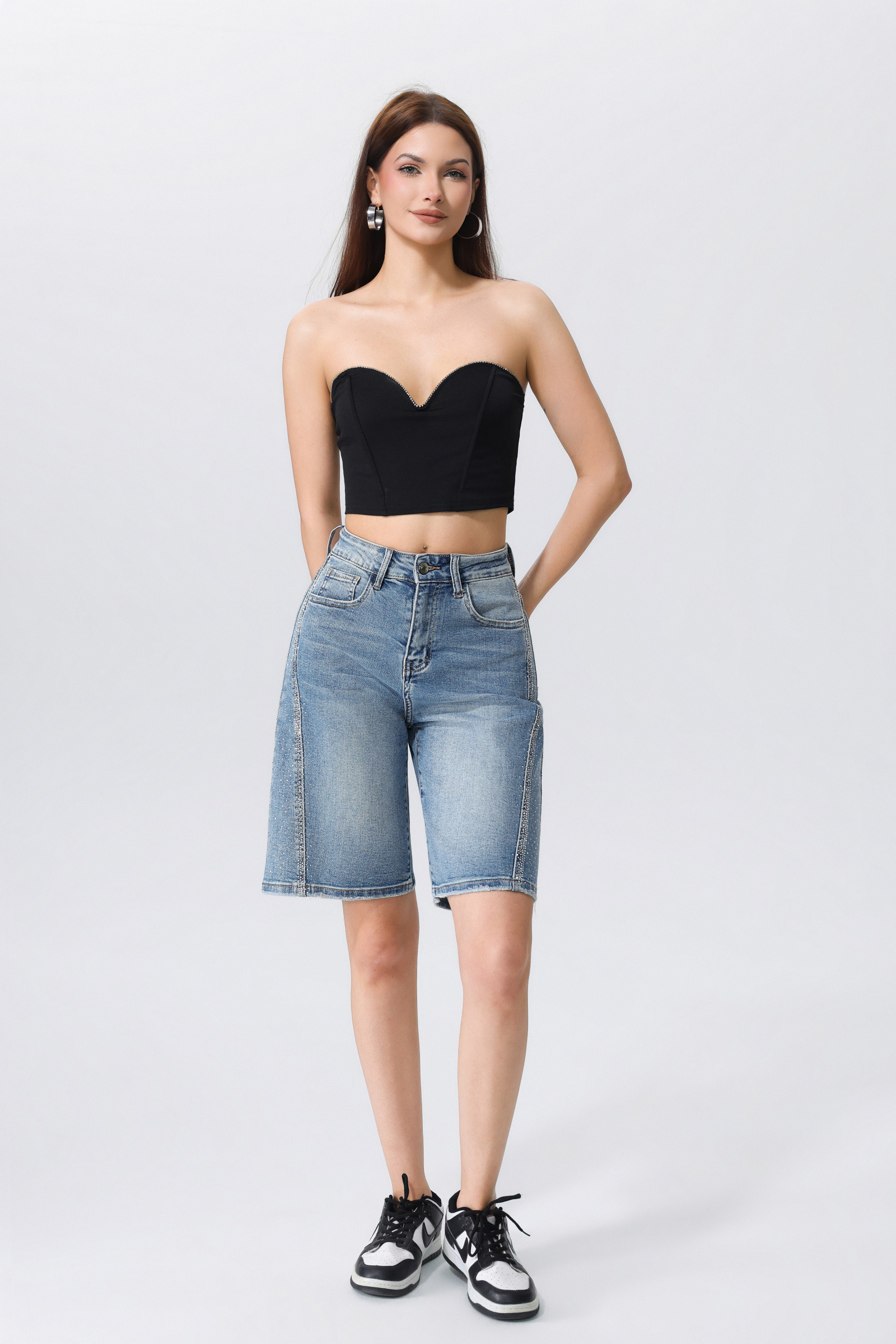 Wholesaler HELLO MISS - Bermuda Shorts with Rhinestones