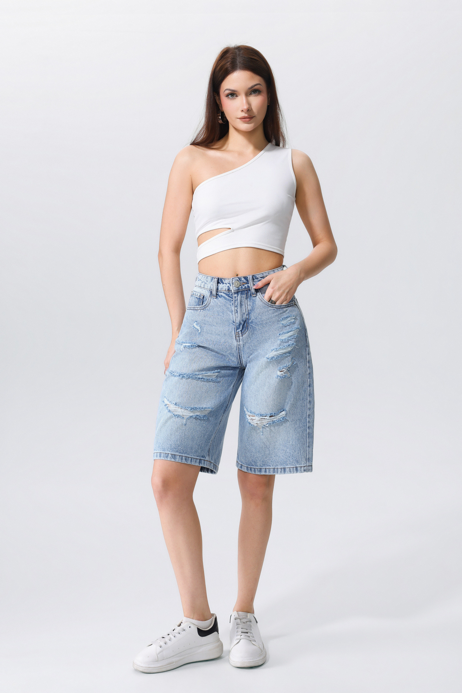 Wholesaler HELLO MISS - Bermuda Shorts with Distressed Details No Stretch