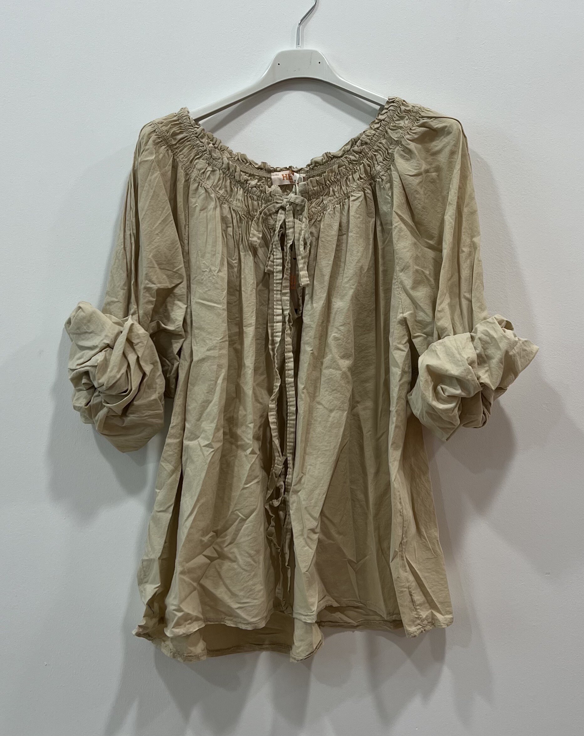 Grossiste HÉRA PARIS - BLOUSE A ENCOLURE FRONCÉE ET LIEN NOUÉ