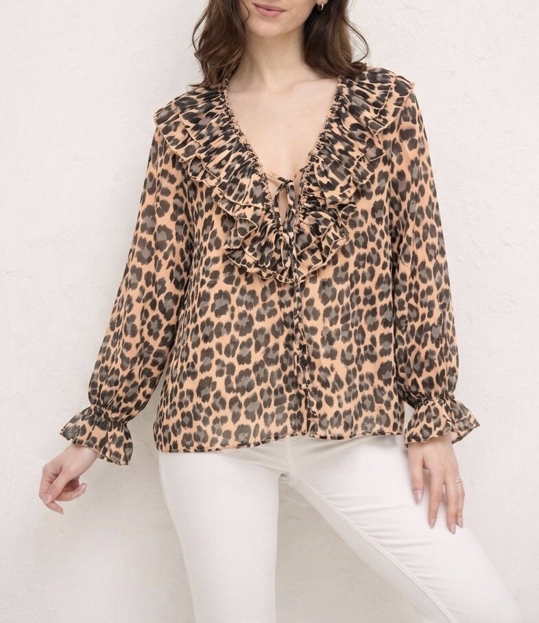 Grossiste HERYA - Blouse manches longues poignets élastiqués et volantés col V plongeant large volant froncé doté de liens à nouer imprimé léopard