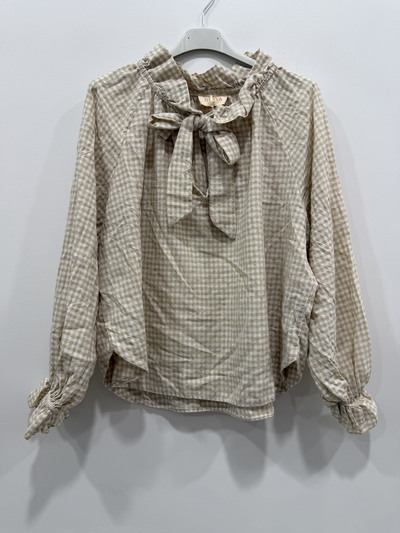 Großhändler HERYA - Romantische Bluse mit Raglanärmeln, elastischen Bündchen, Rüschenkragen, verlängert mit zwei Bändern im Lavallière-Stil, Vichy-Muster Großhändler HERYA - Romantische Bluse mit Raglanärmeln, elastischen Bündchen, Rüschenkragen, verlängert mit zwei Bändern im Lavallière-Stil, Vichy-Muster
