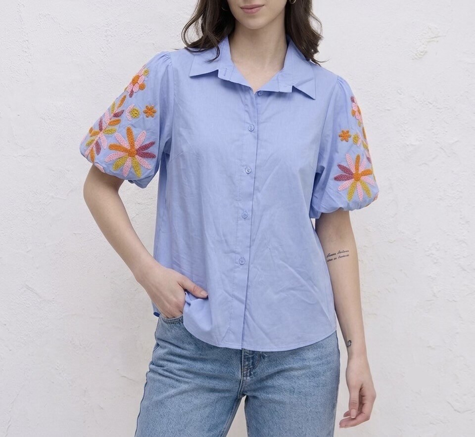Wholesaler HERYA - Balloon Sleeve Embroidered Shirt
