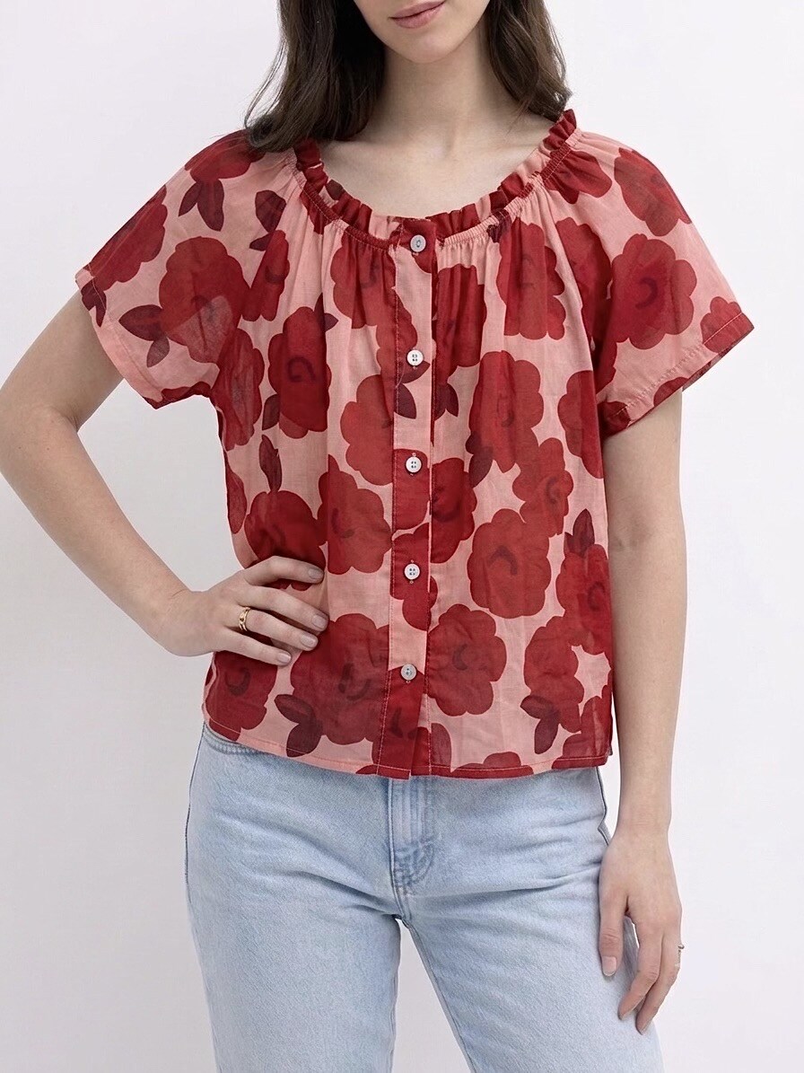 Wholesaler HERYA - Short-sleeved shirt with rounded neckline and gathered floral pattern