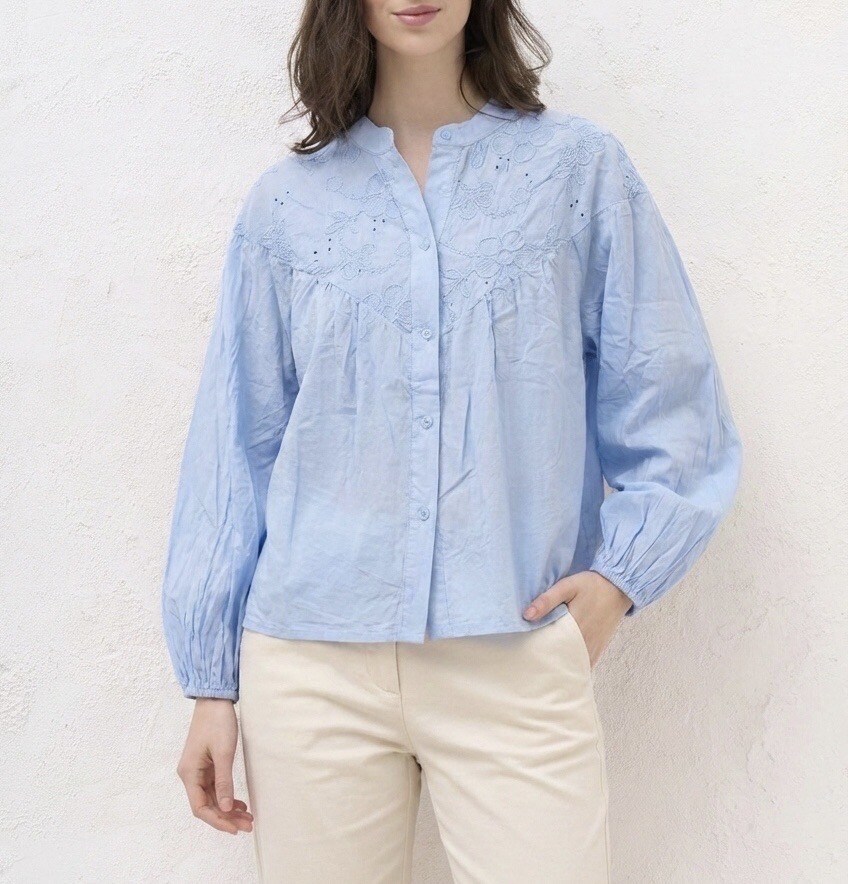 Wholesaler HERYA - Embroidered top shirt