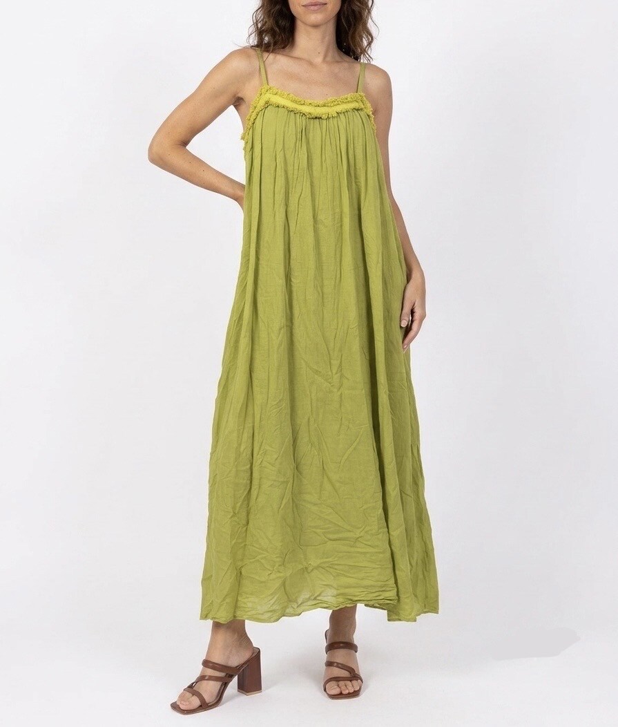 Wholesaler HERYA - Bohemian maxi lined dress, thin adjustable straps, neckline highlighted by a frayed finish