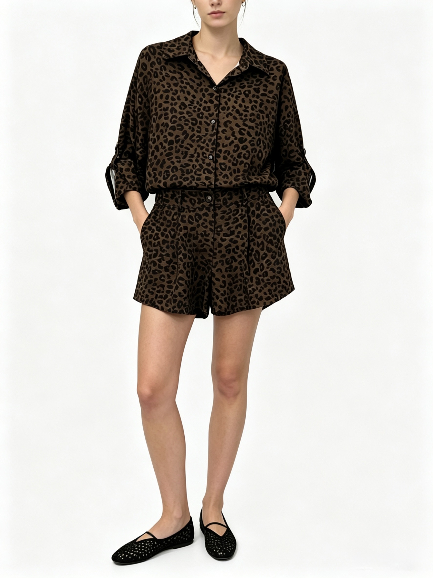 Wholesaler HF Fashion - Oversized leopard print shirt with roll-up sleeves