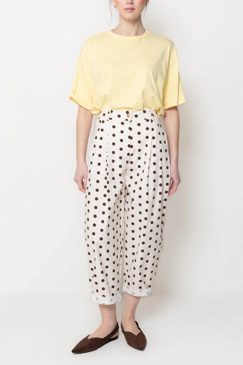 Wholesaler HF Fashion - Polka dot balloon trousers with pleats and front zip and button closure