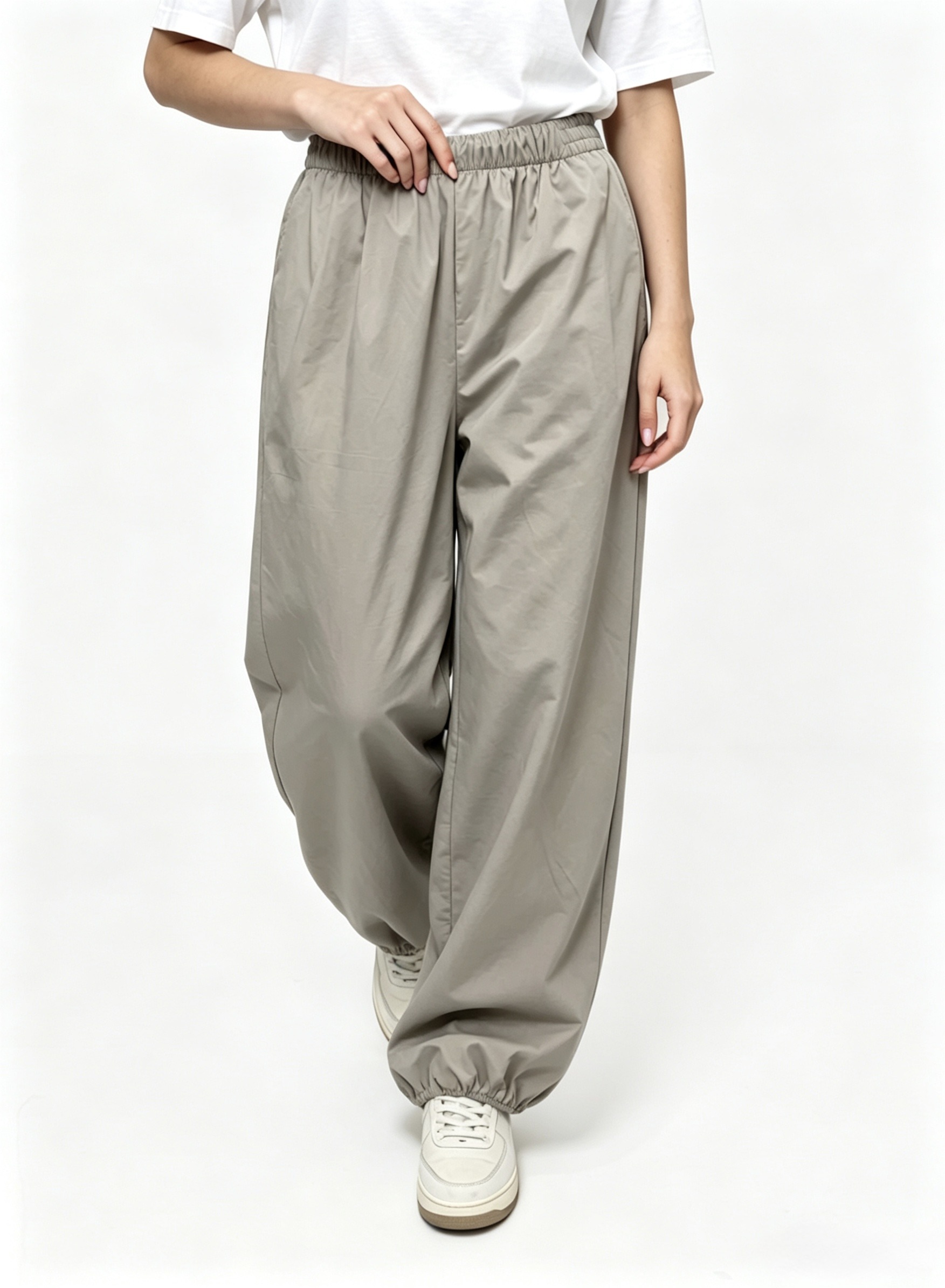 Wholesaler HF Fashion - Gaucho pants in parachute fabric with elastic waistband and side pockets