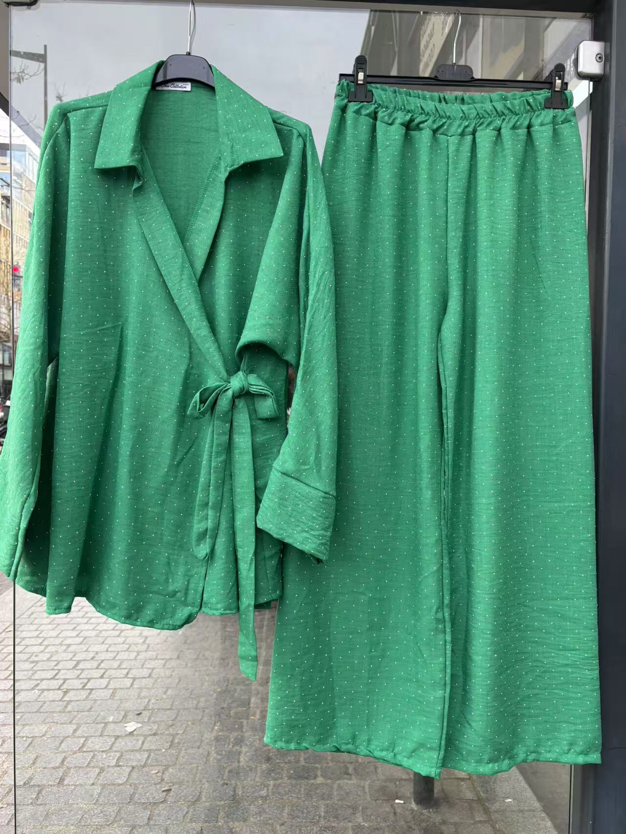 Grossiste HJA diffusion - Ensemble chemise et pantalon chic