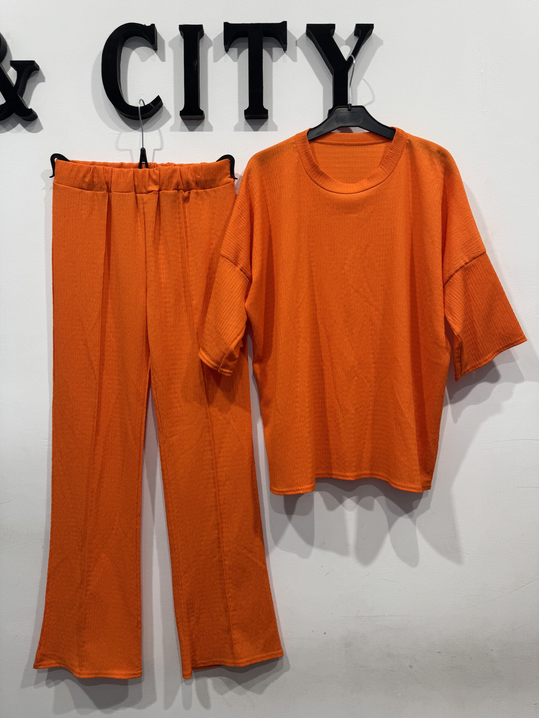 Wholesaler HK&City - Romy T-shirt & pants