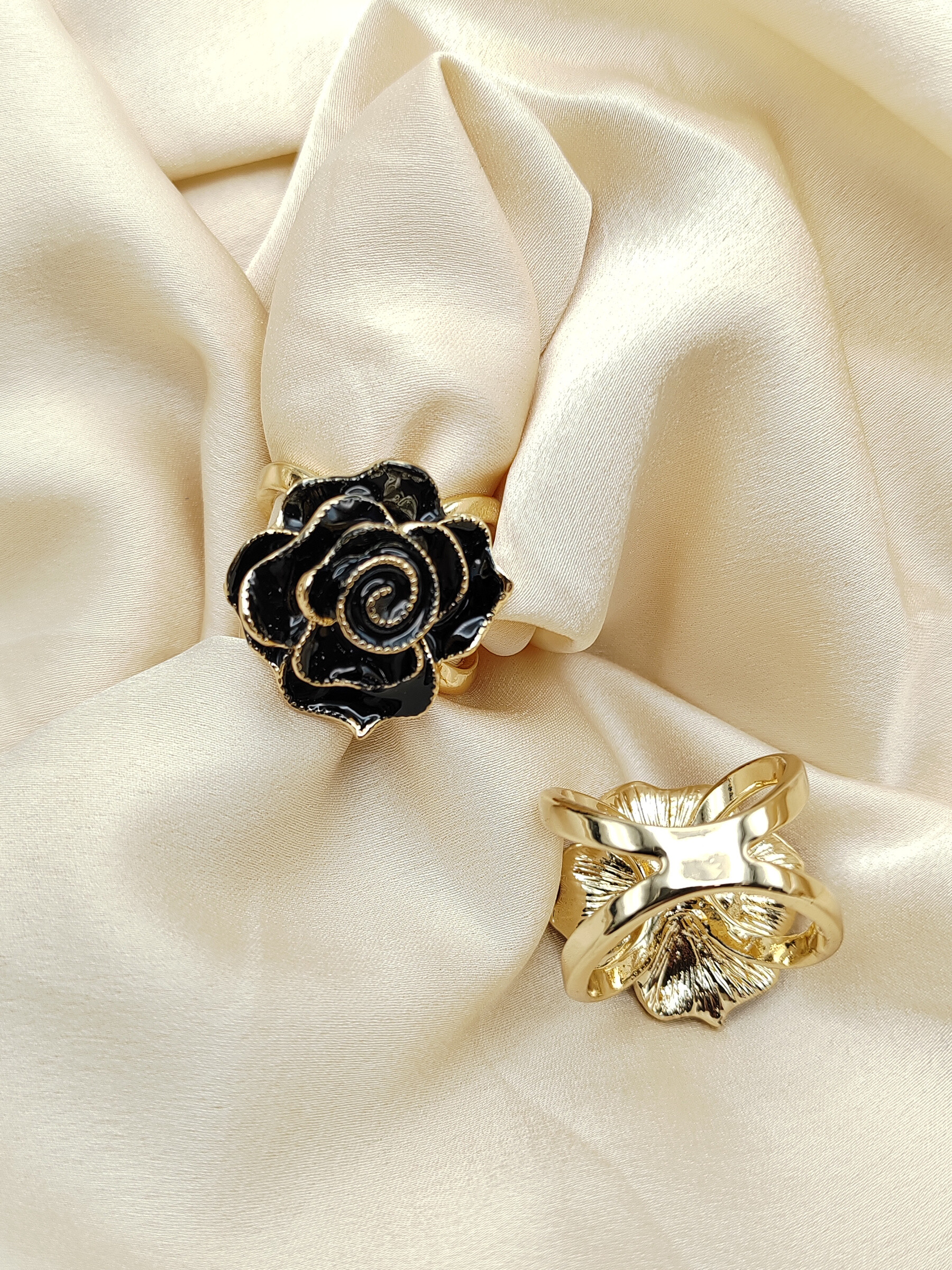 Wholesaler I.L JOLI B - Multicolored floral scarf brooch in decorative metal