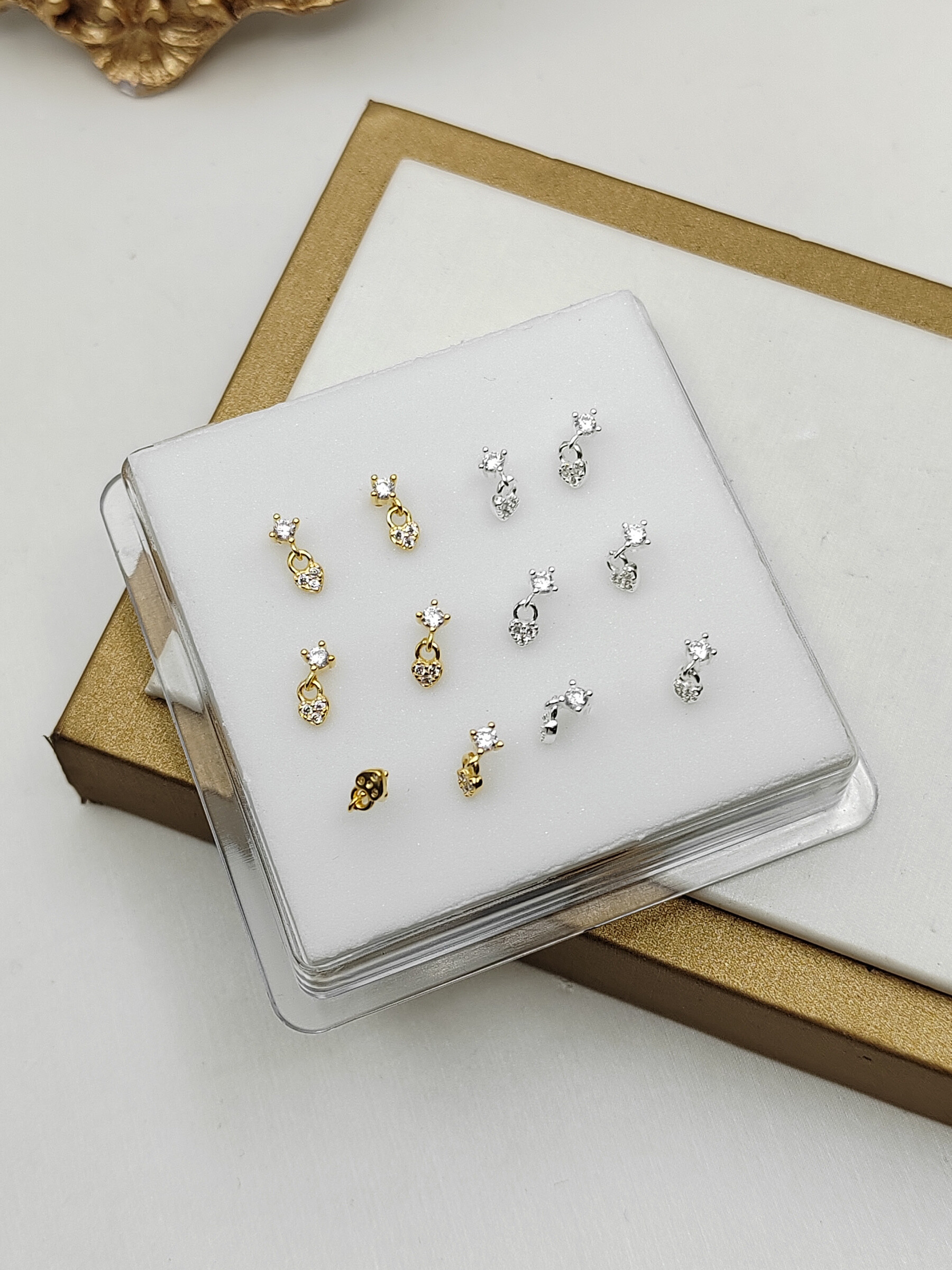 Grossiste I.L JOLI B - Boite de piercing de nez fantaisie