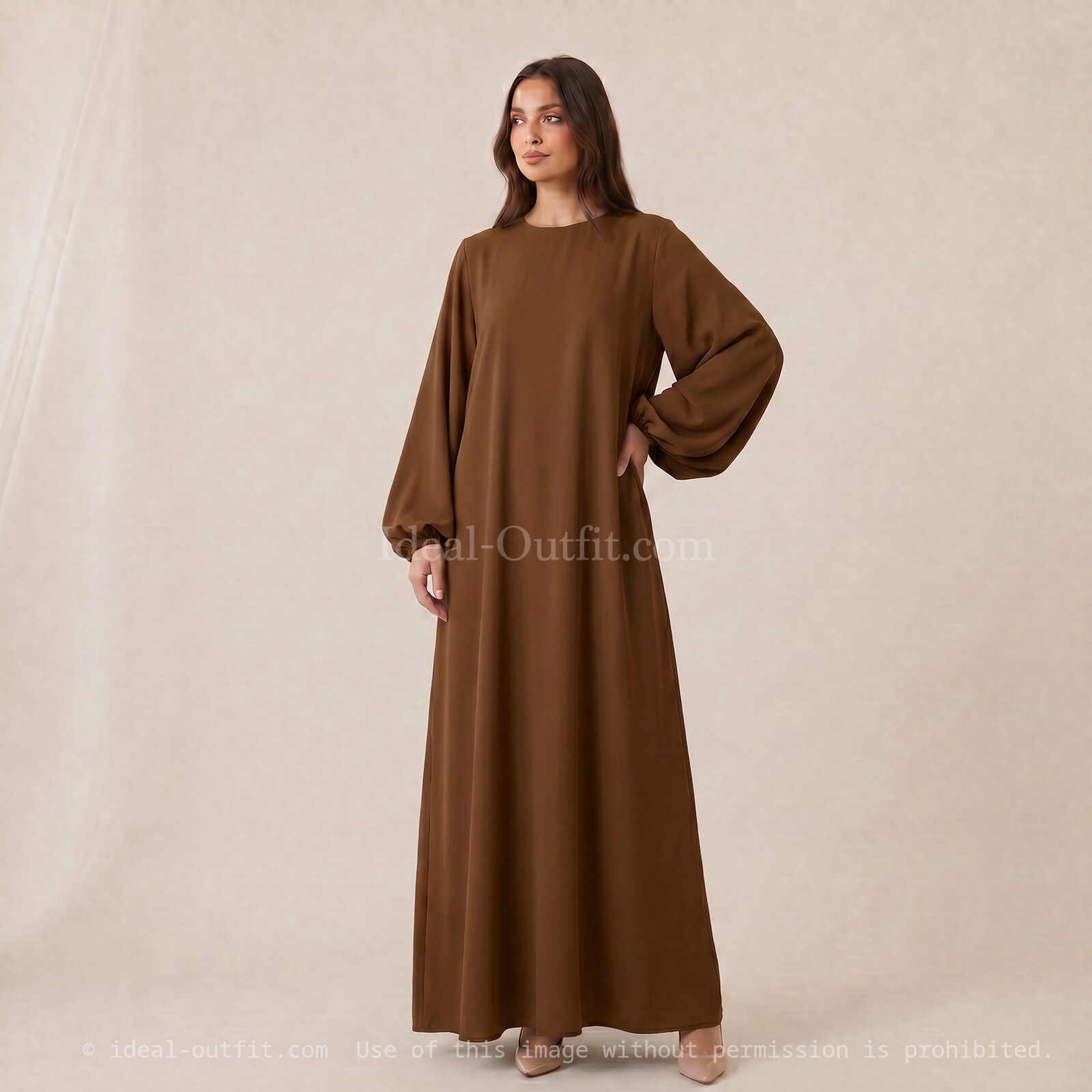 Grossiste IDEAL OUTFIT - Robe abaya en soie de Médine pour 185cm