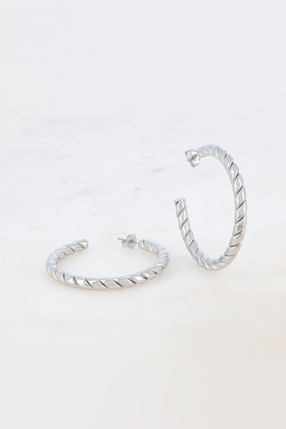 Grossiste Ikita Paris - Créoles torsadées (4.5cm)