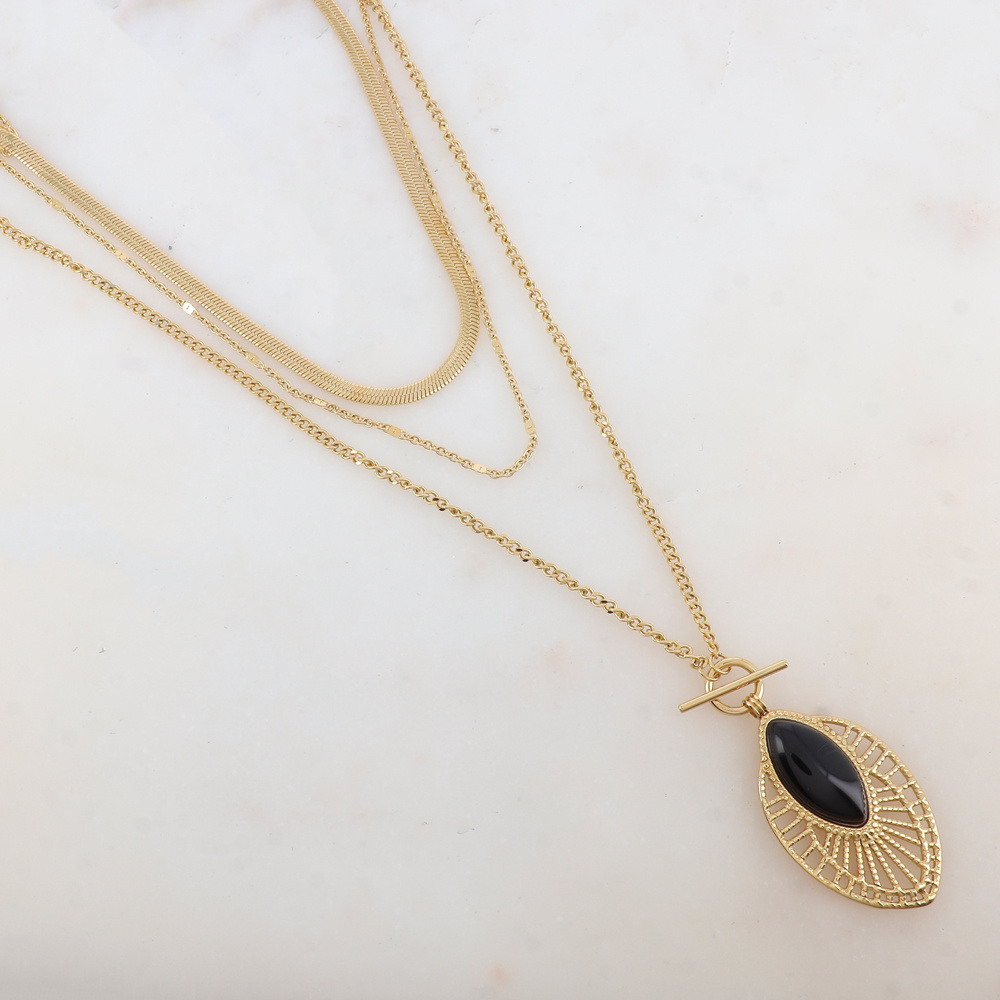 Wholesaler Ikita Paris - 3-row necklace with openwork pendant, natural stone or mother-of-pearl