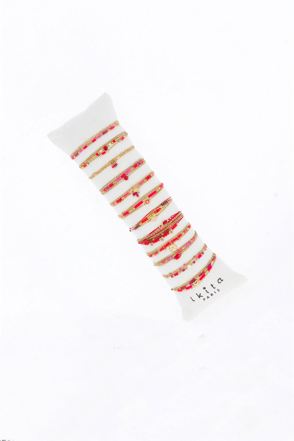 Wholesaler Ikita Paris - Set of 12 bracelets. Free cushion included. Average price: €6.00 excluding VAT