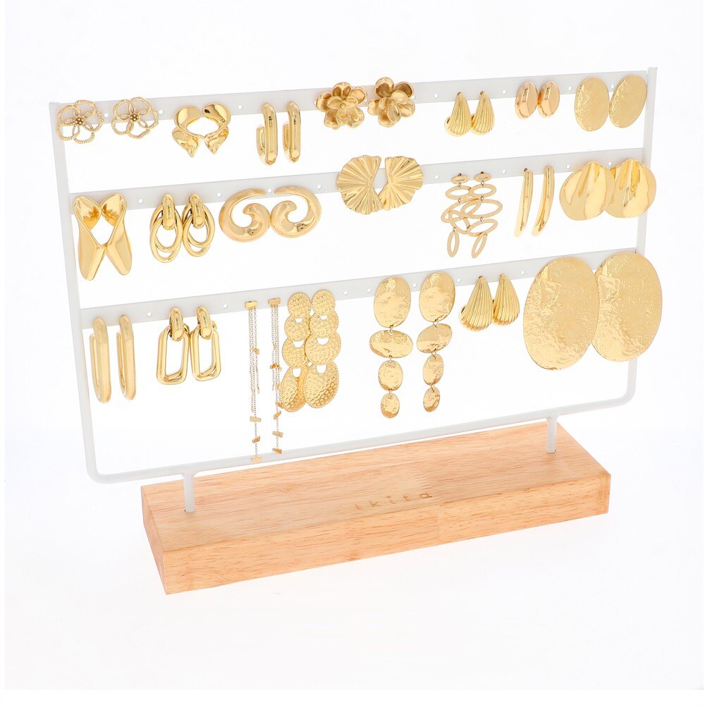 Großhändler Ikita Paris - Set mit 42 Paar Ohrringen auf einem 3-stufigen Display. Durchschnittspreis: 5,50 € zzgl. MwSt.