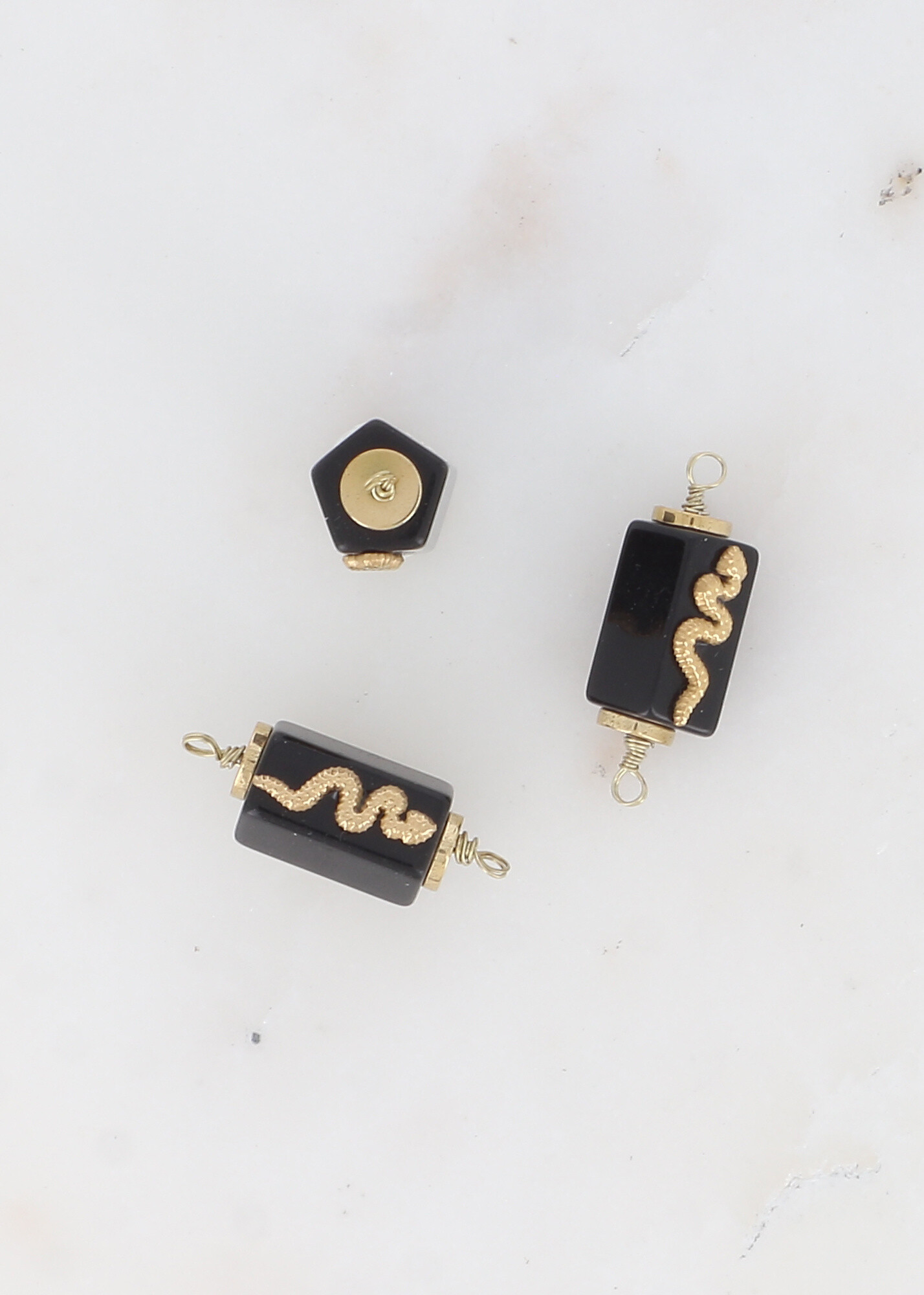 Wholesaler Ikita Paris - Set of 3 geometric pendants with natural stone and snake