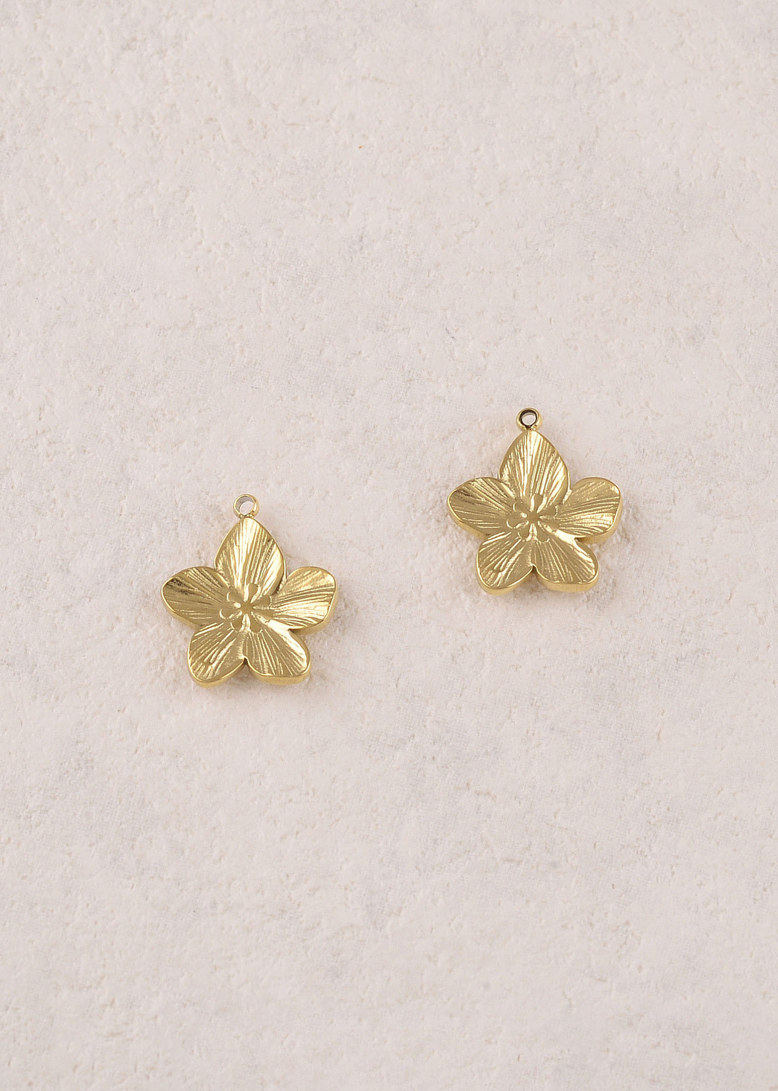 Wholesaler Ikita Paris - Set of 3 pendants Flower shape (size M)