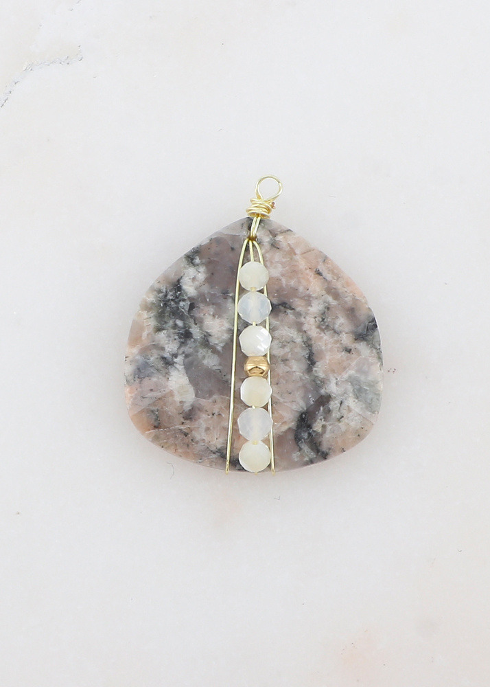 Mayorista Ikita Paris - Lot de 2 colgantes de piedra natural, 6 perlas de piedra natural