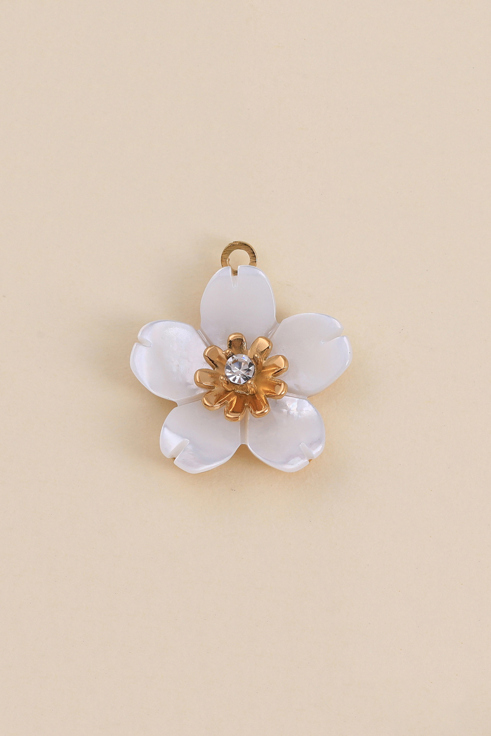 Grossista Ikita Paris - SET DI 3 Ciondoli a forma di fiore in madreperla con strass