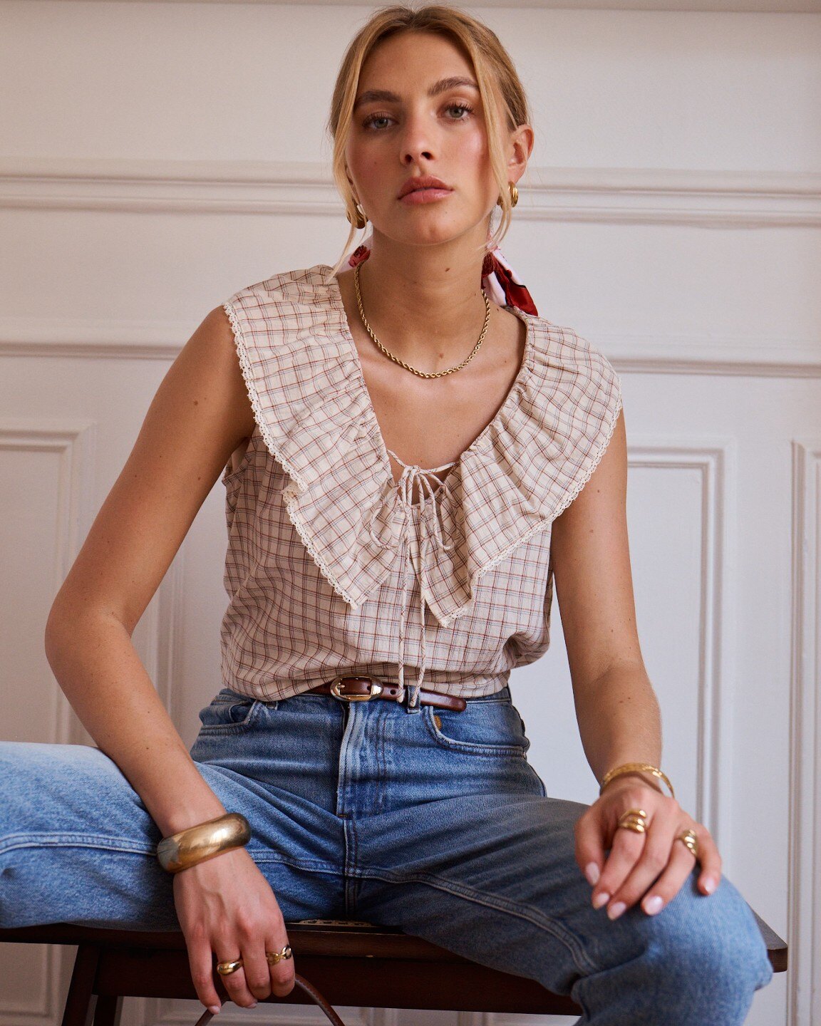 Grossiste In April 1986 - Blouse sans manches à grand col volant carreaux.