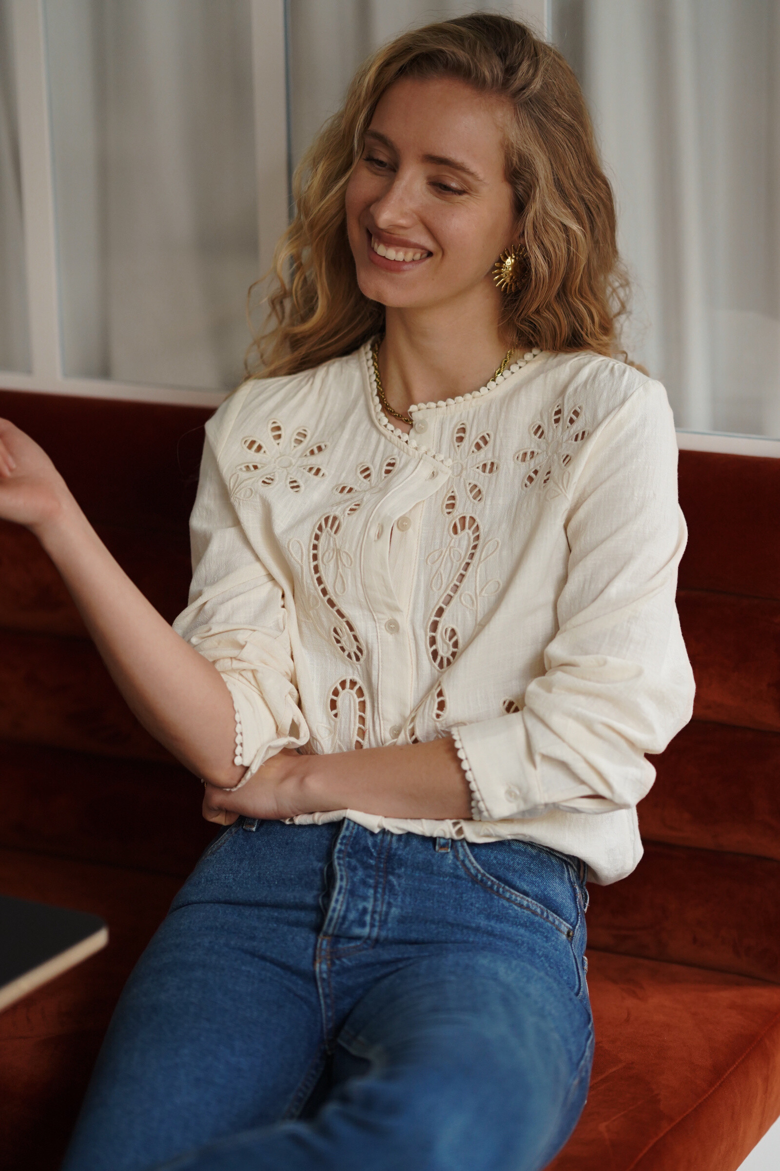 Grossiste In April 1986 - Chemise – Intemporelle et moderne, elle se porte aussi bien rentrée que lâchée.
