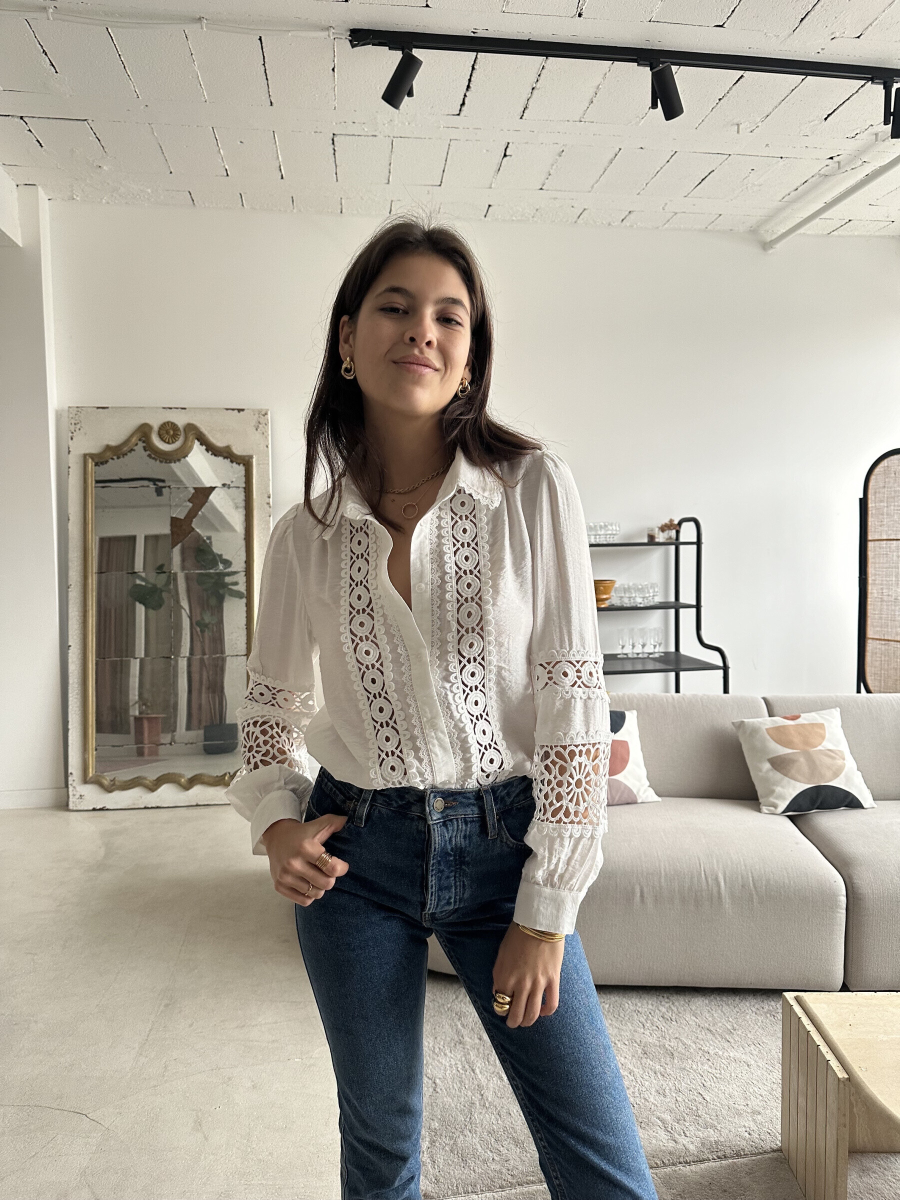 Grossiste In April 1986 - Chemise – Intemporelle et moderne, elle se porte aussi bien rentrée que lâchée.
