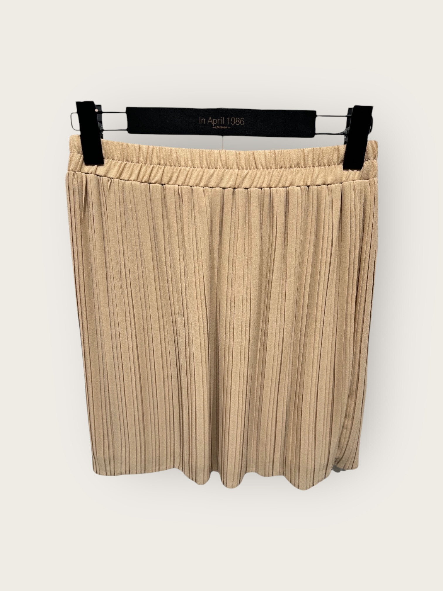 Grossiste In April 1986 - Jupe plissée fluide taille élastique coupe midi