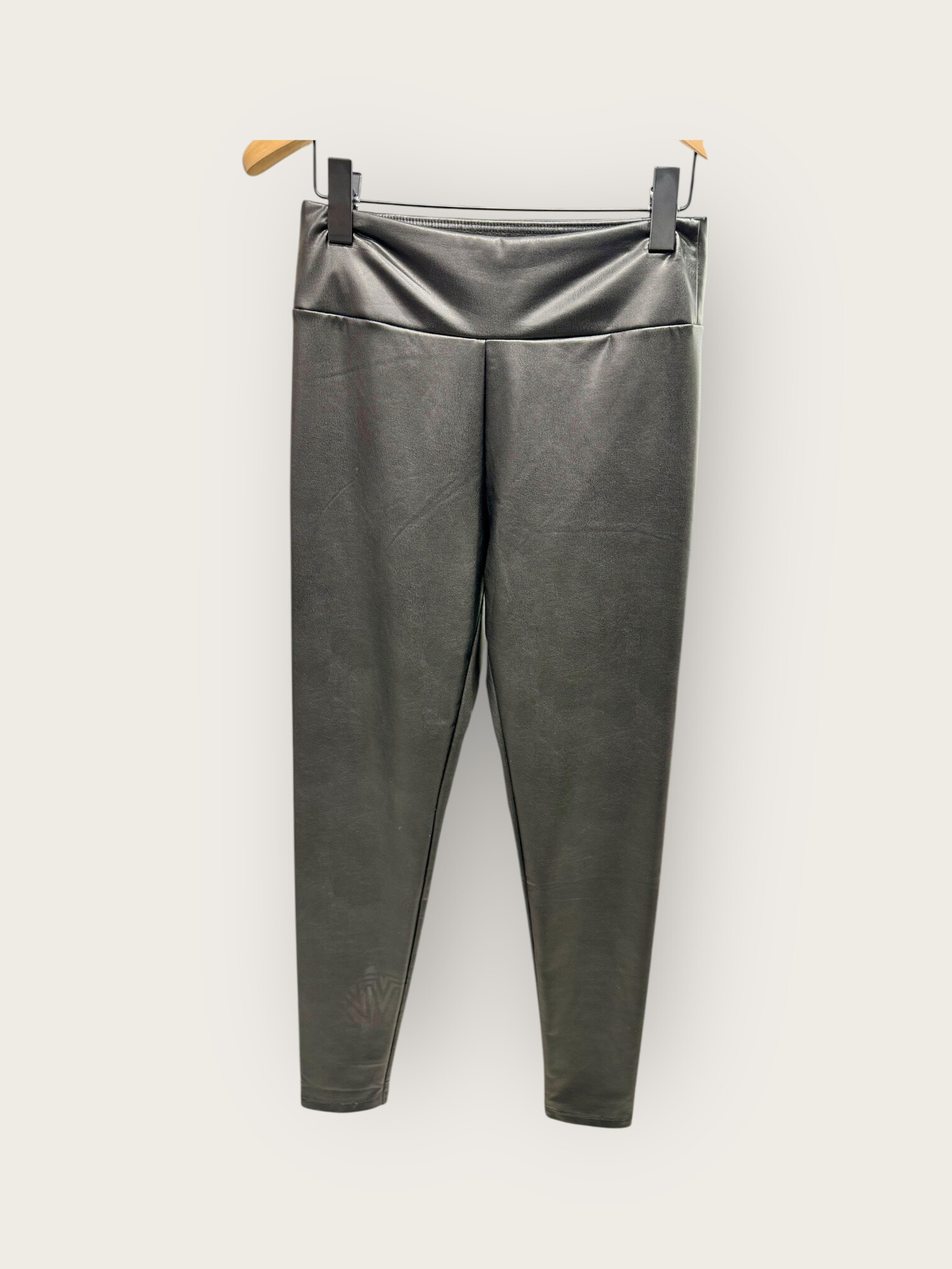Grossiste In April 1986 - Legging effet cuir taille haute coupe seconde peau