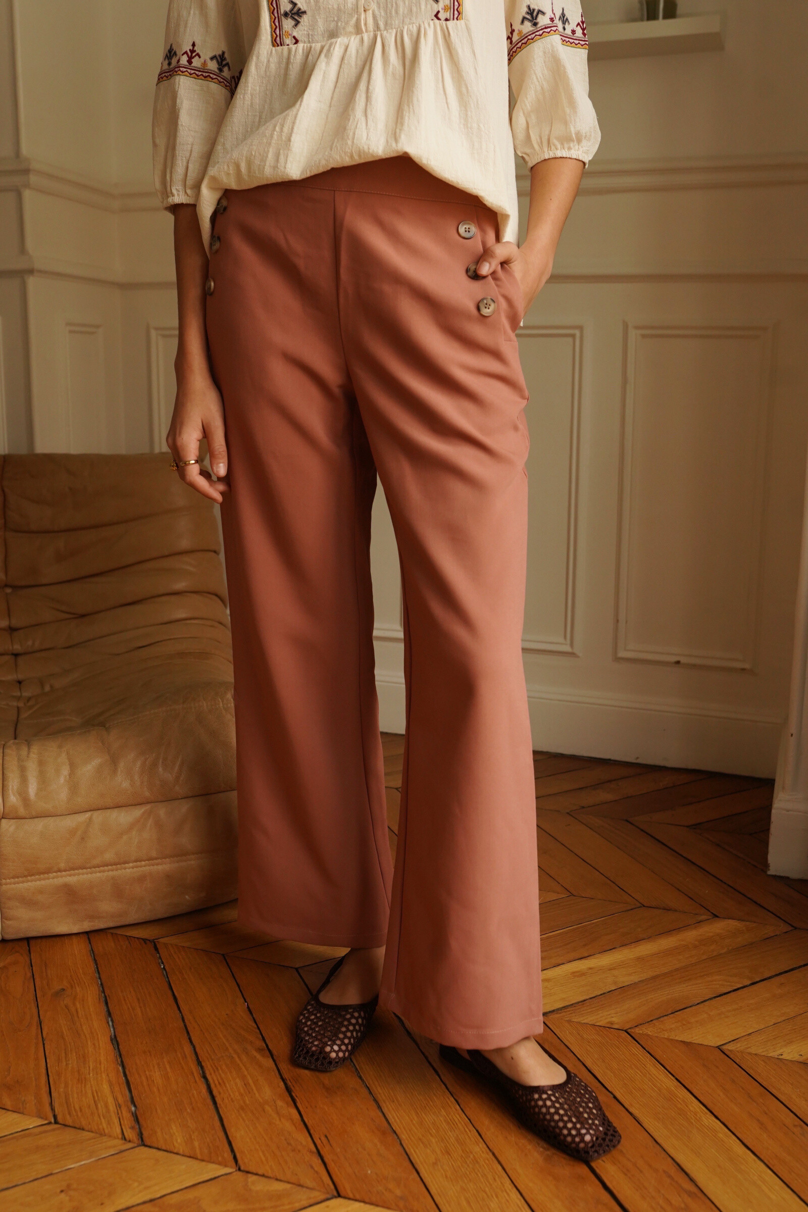 Grossiste In April 1986 - Pantalon  - L’alliance du confort et du style, parfait pour une  allure.