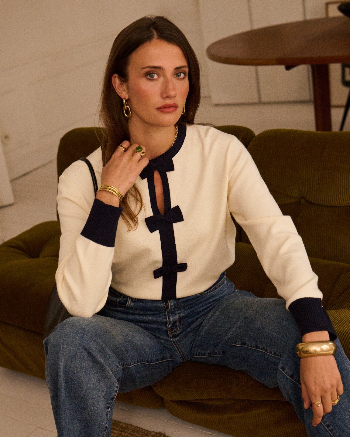 Grossista In April 1986 - Maglione con alamari a contrasto.
