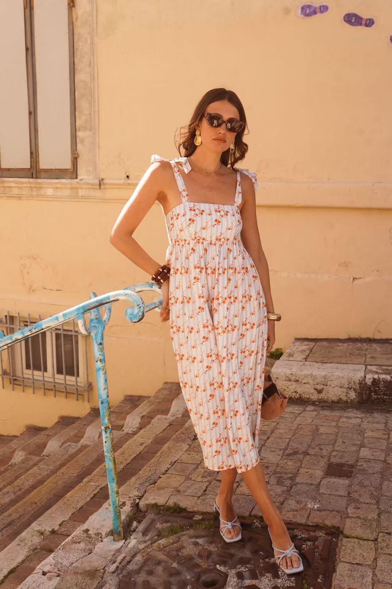 Grossiste In April 1986 Outlet - Robe midi fleurie à bretelles nouées – rayures & imprimé floral.
