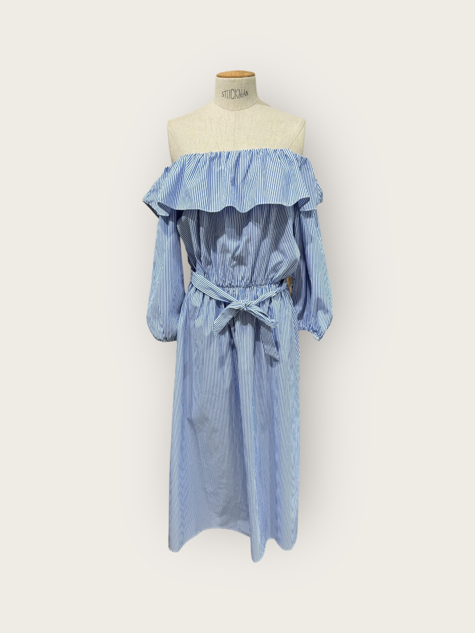 Grossiste In April 1986 - Robe épaules dénudées à volants et ceinture nouée