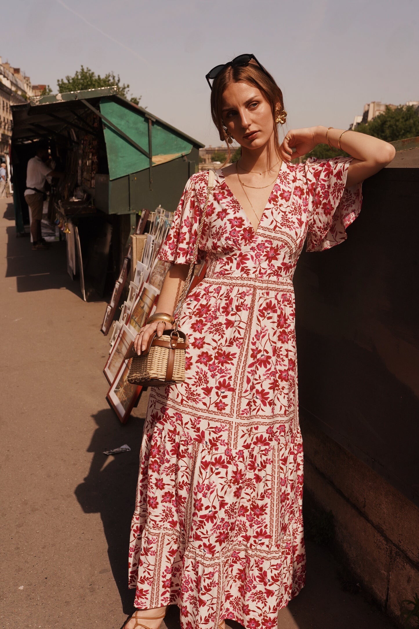 Wholesaler In April 1986 - Long dress with floral print.