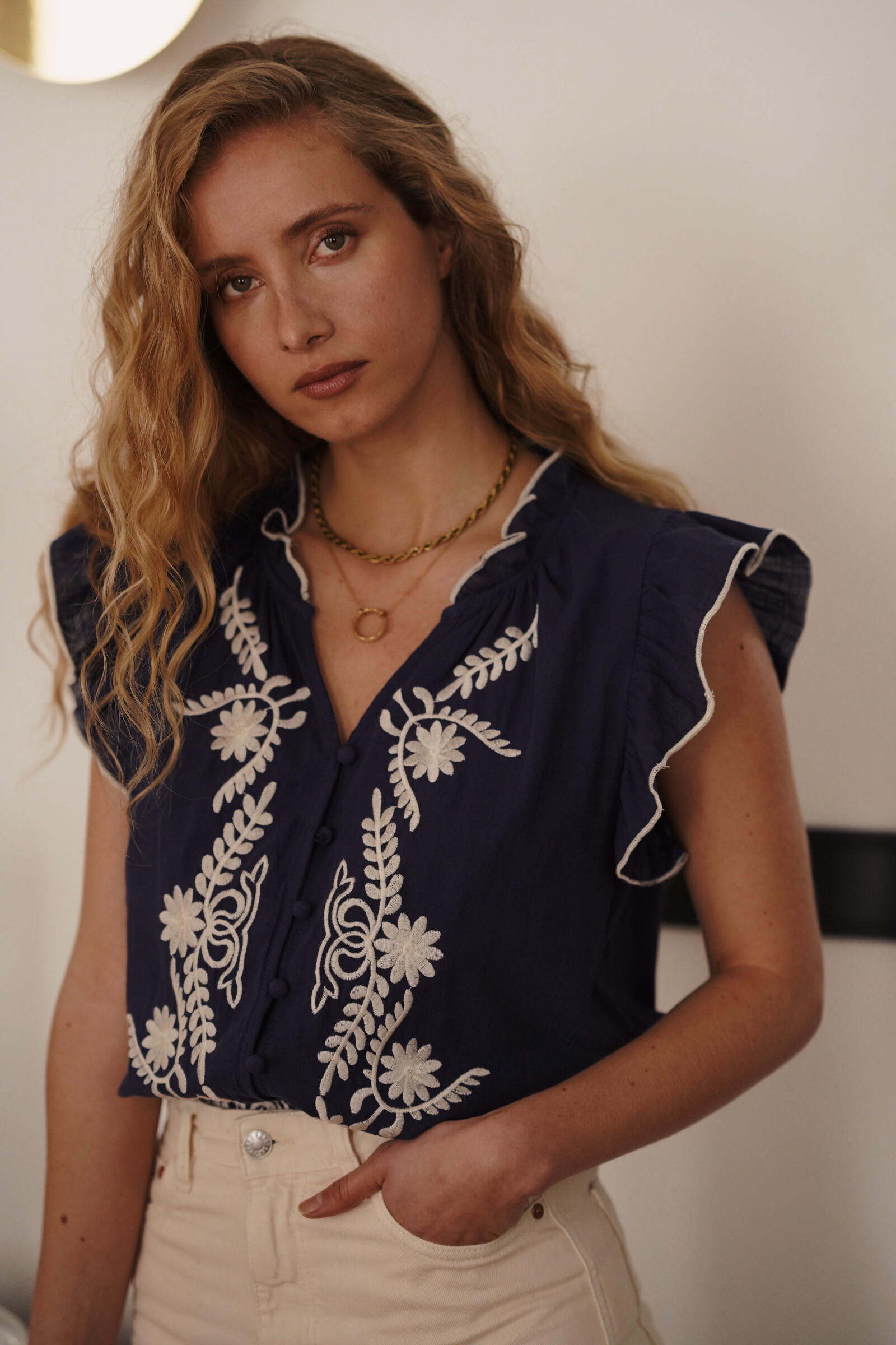 Grossiste In April 1986 - Blouse  fluide – Élégance et légèreté réunies, parfaite pour un look chic .