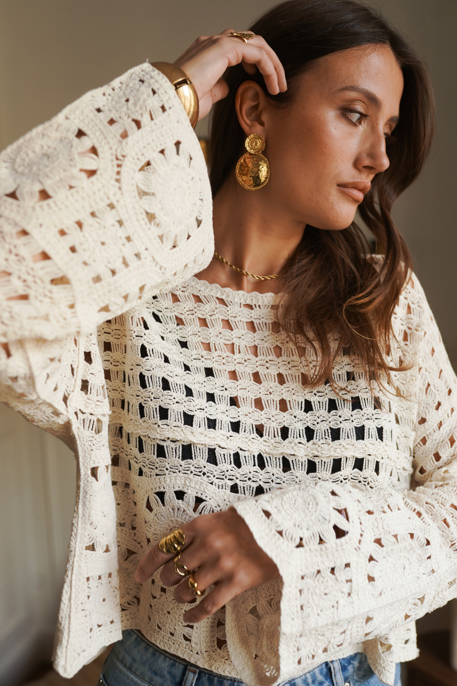 Großhändler In April 1986 - Gehäkelter Pullover mit Lochmuster – Boho-Chic-Stil.