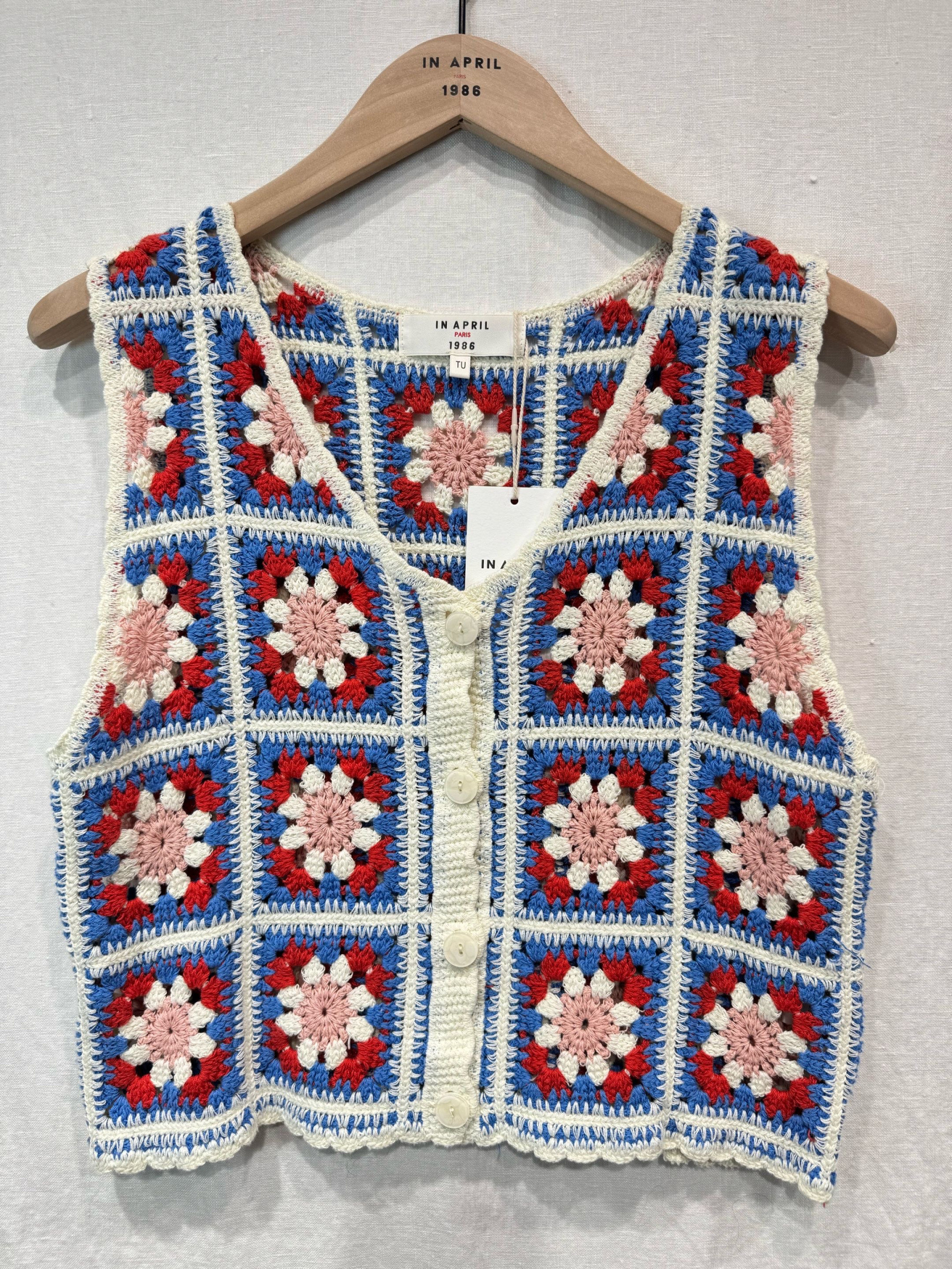 Großhändler In April 1986 - Ärmelloses Häkeloberteil in Multicolor – Mit Knöpfen.