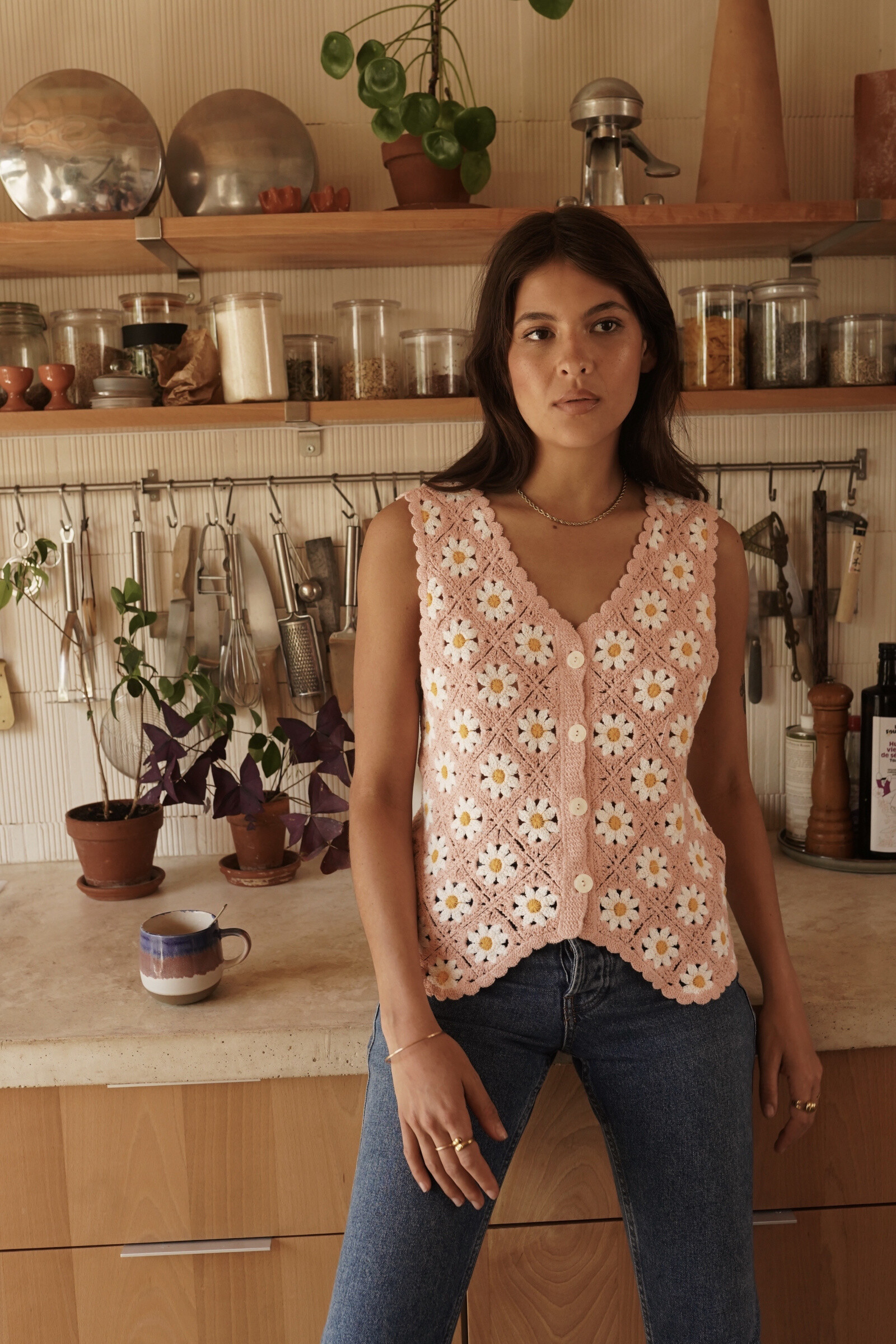 Grossiste In April 1986 - Veste  – Chic et raffinée, pour une élégance parisienne instantanée.