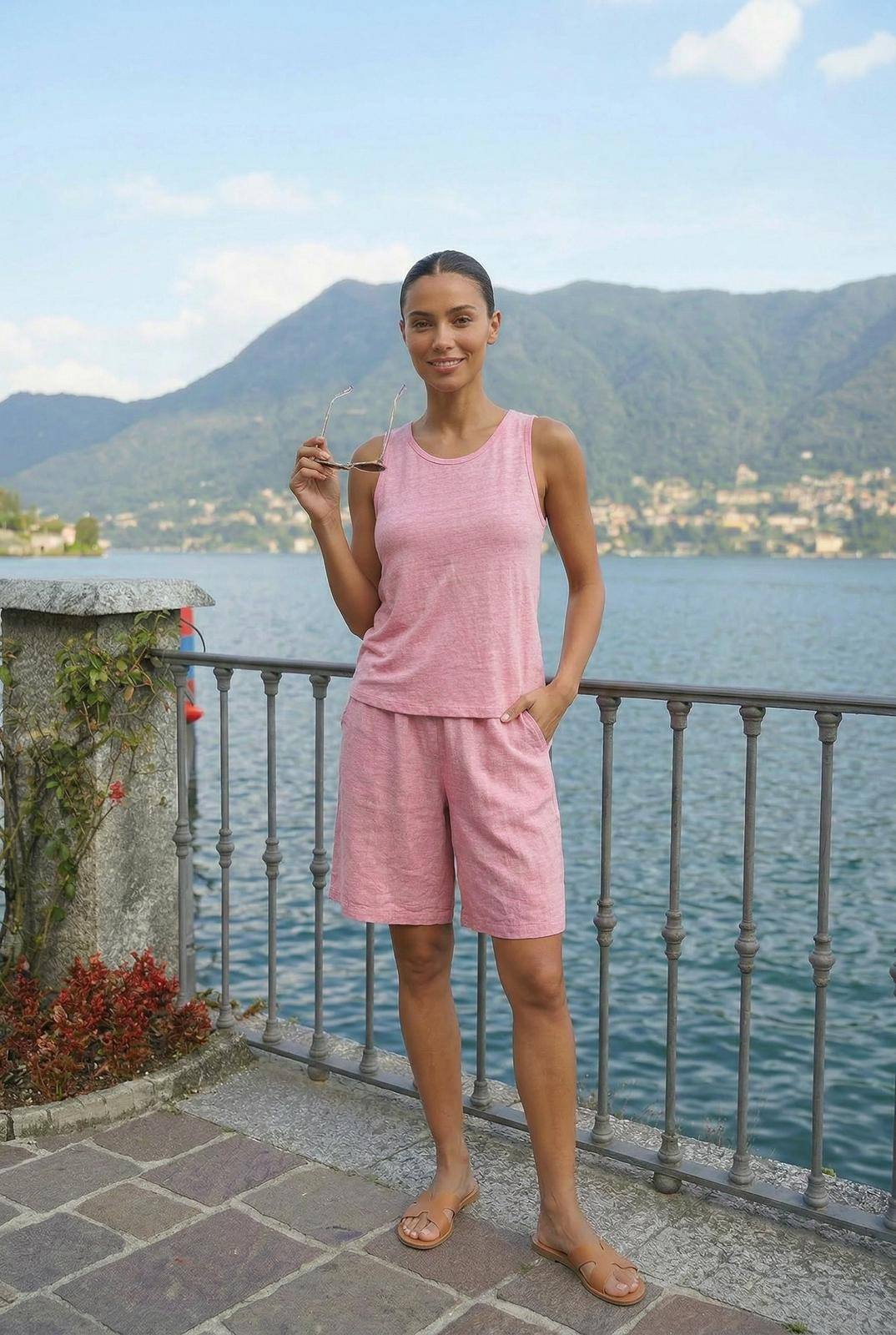 Wholesaler INCERTAINES - Linen Bermuda shorts worn with top 13058 sold separately