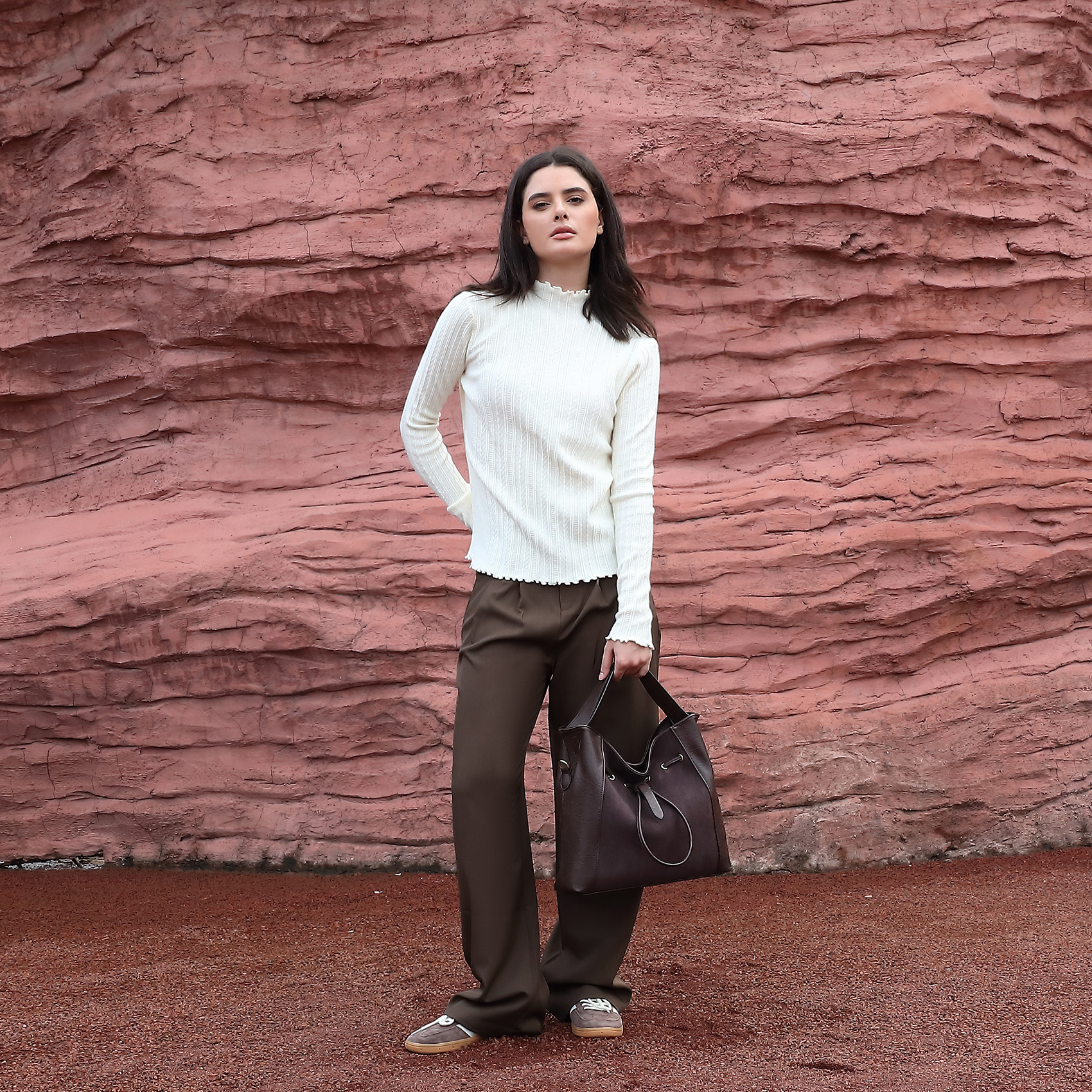 Wholesaler Ines Delaure - Two-tone zippered messenger bag