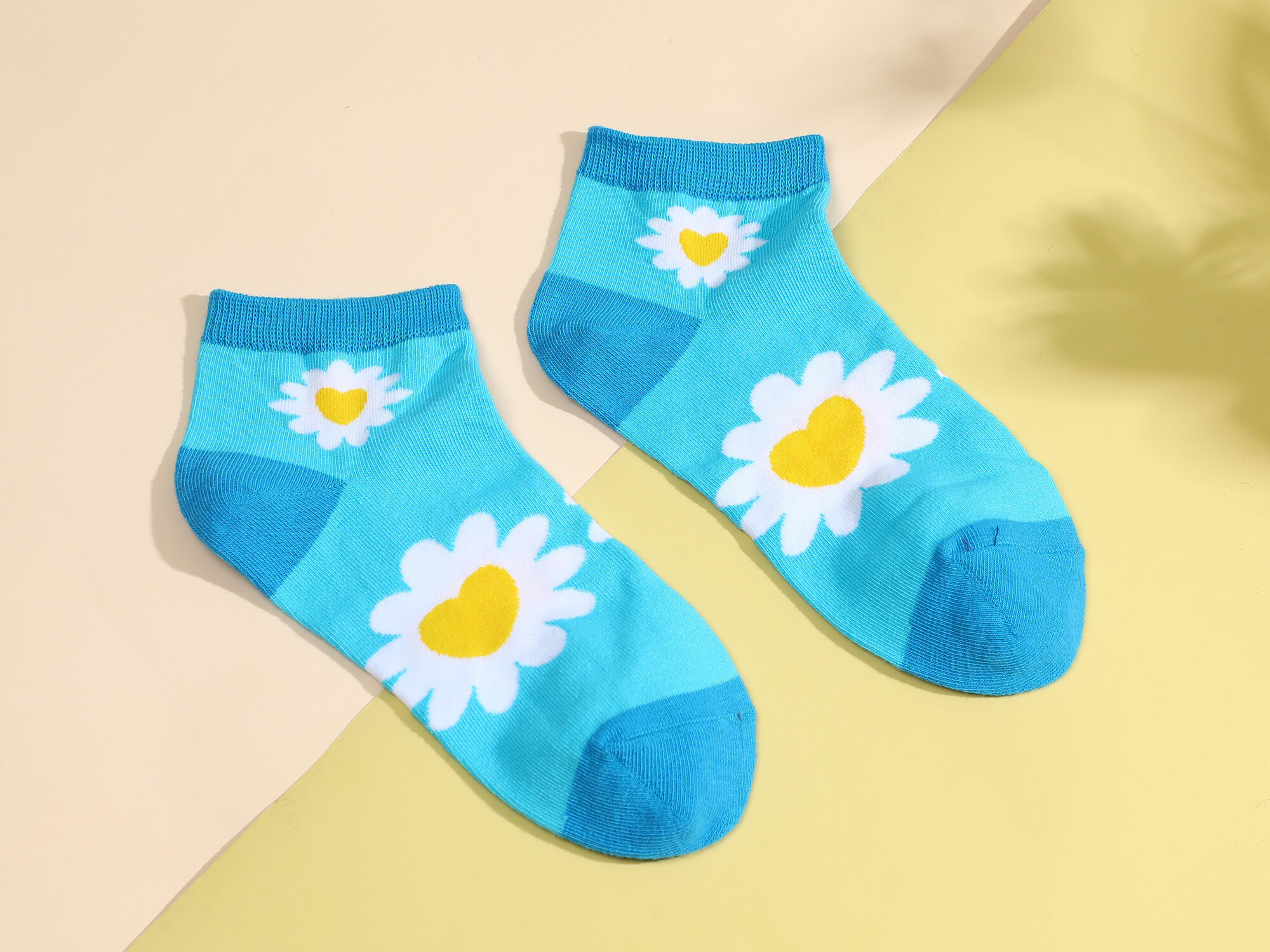 Großhändler Ines Delaure - Paketepaare von Socken, Margueriten