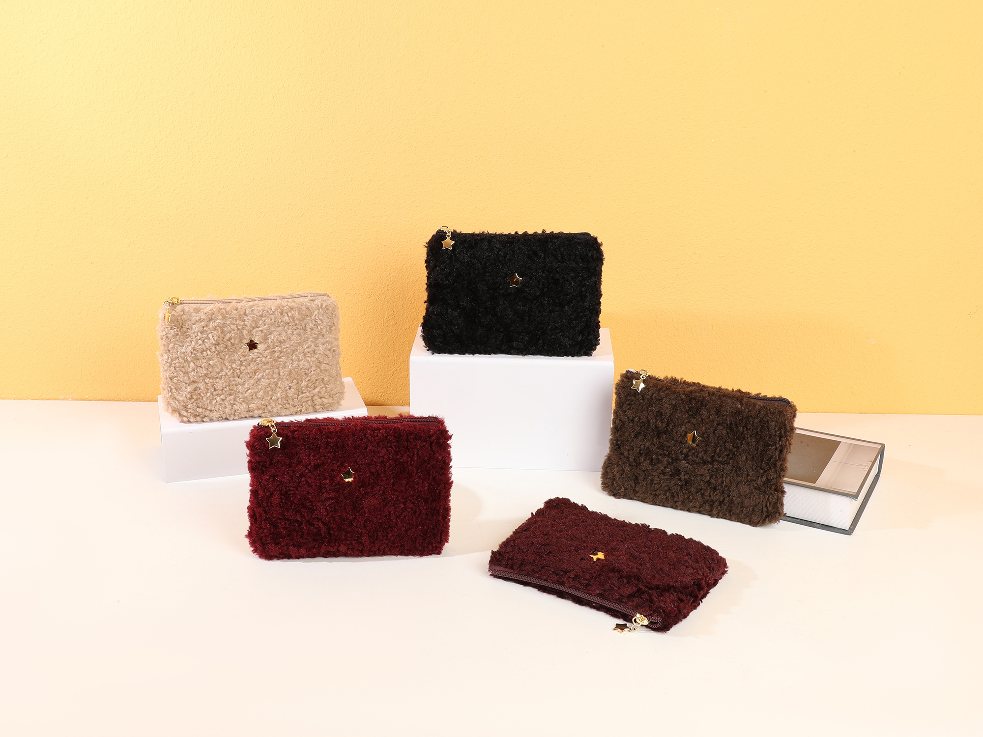 Wholesaler Ines Delaure - Kit, multifunction pouch - Fuzzy pouch