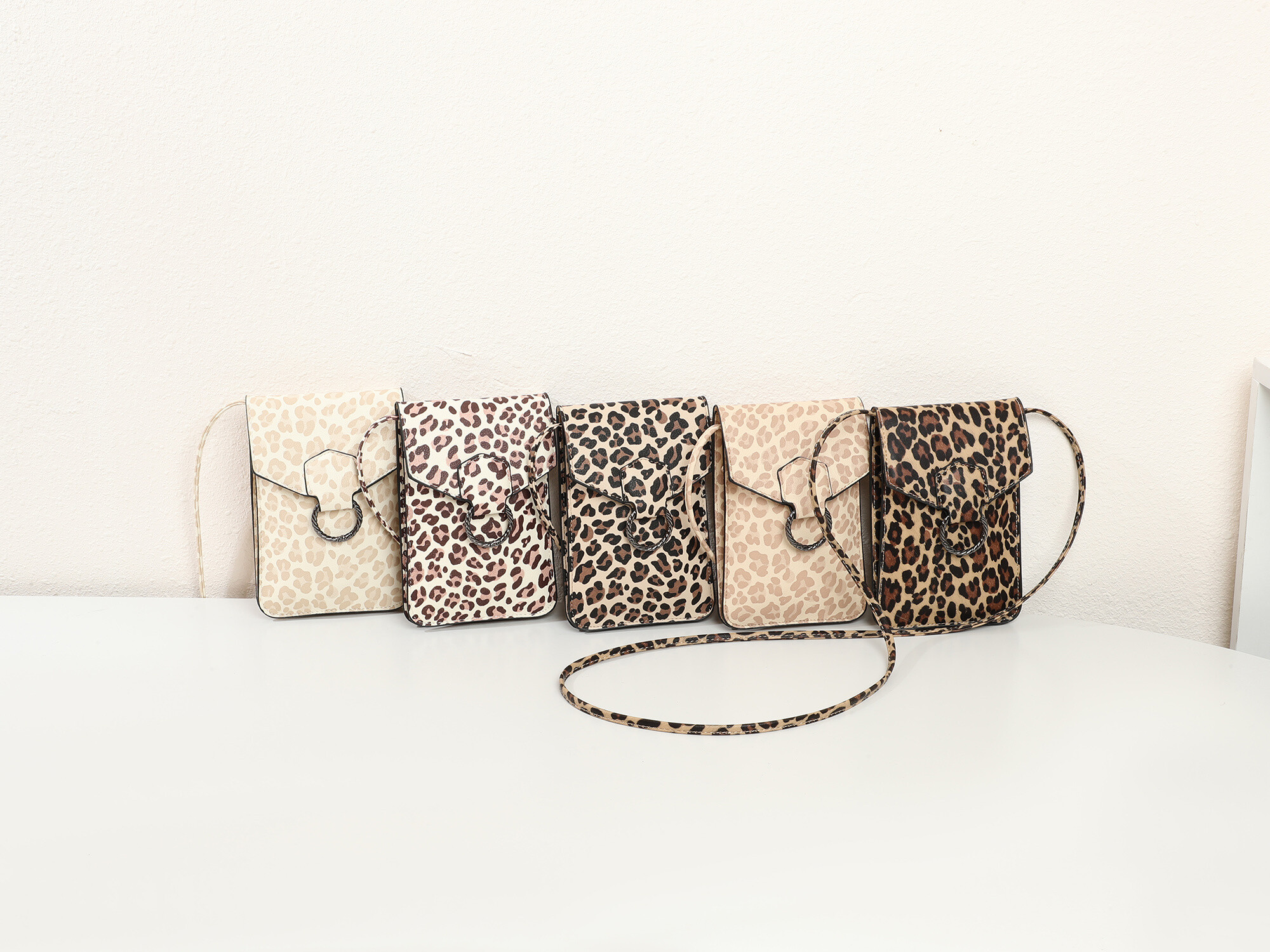 Großhändler Ines Delaure - Telefontasche, PQT Mix 5 PC