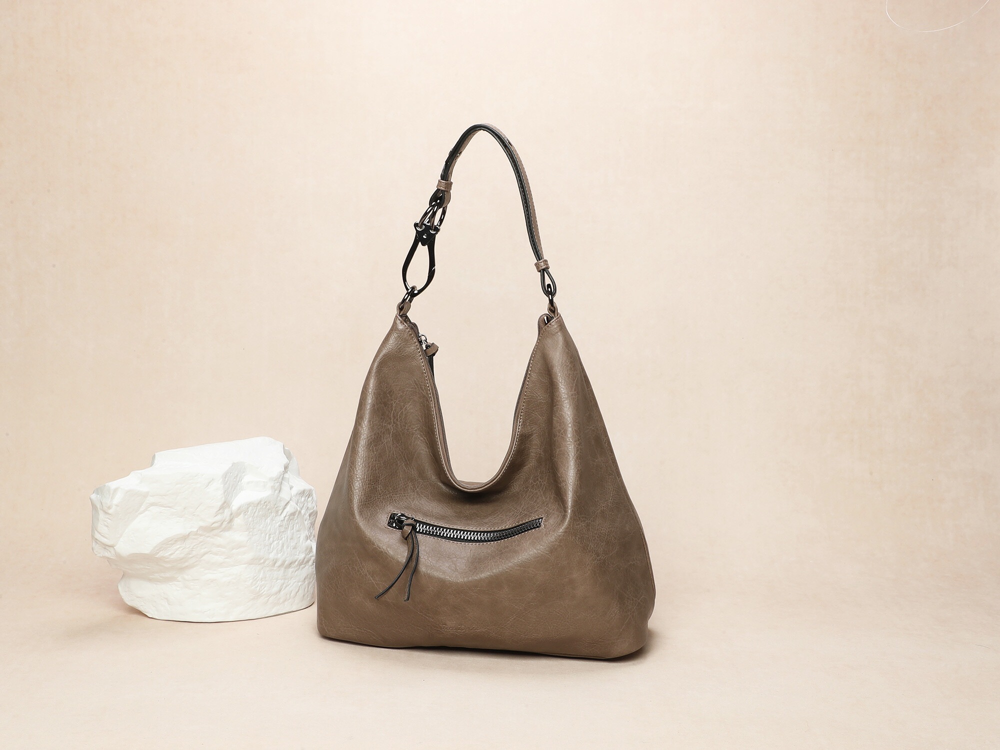 Wholesaler Ines Delaure - Soft tote bag with a buckle on the handle